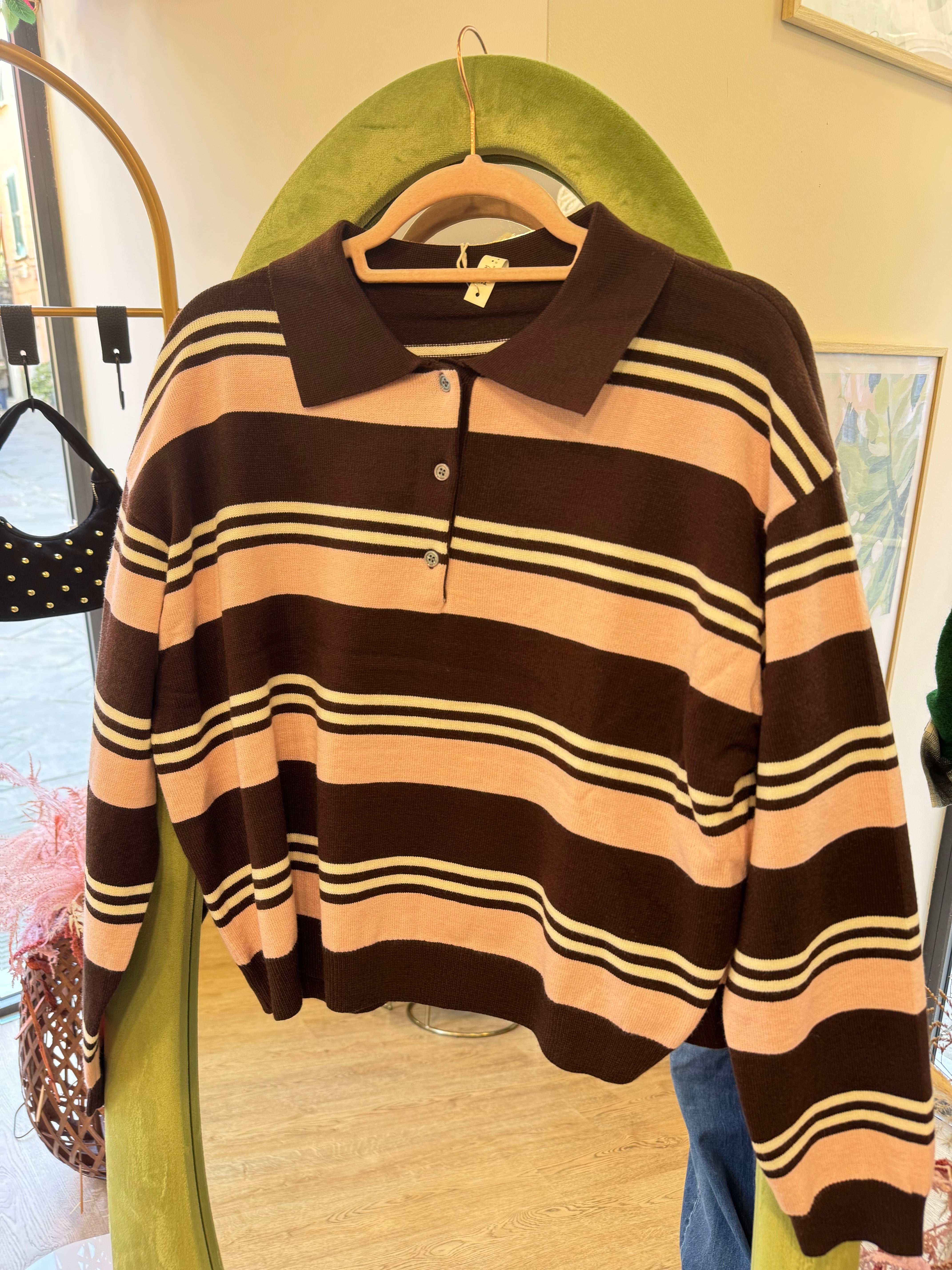 Maglioncino modello polo a righe marrone rosa