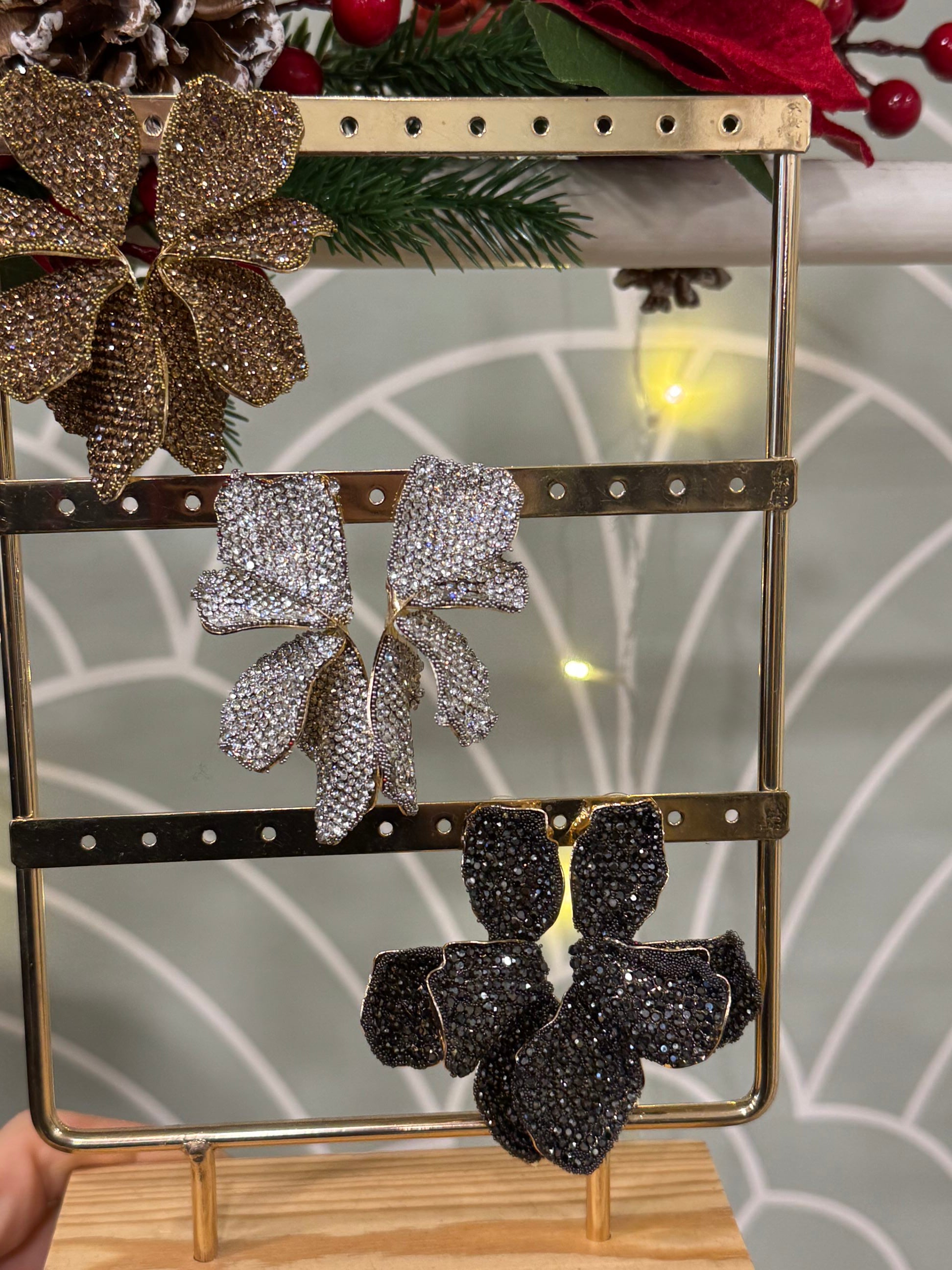 Maxi orecchini strass half flower