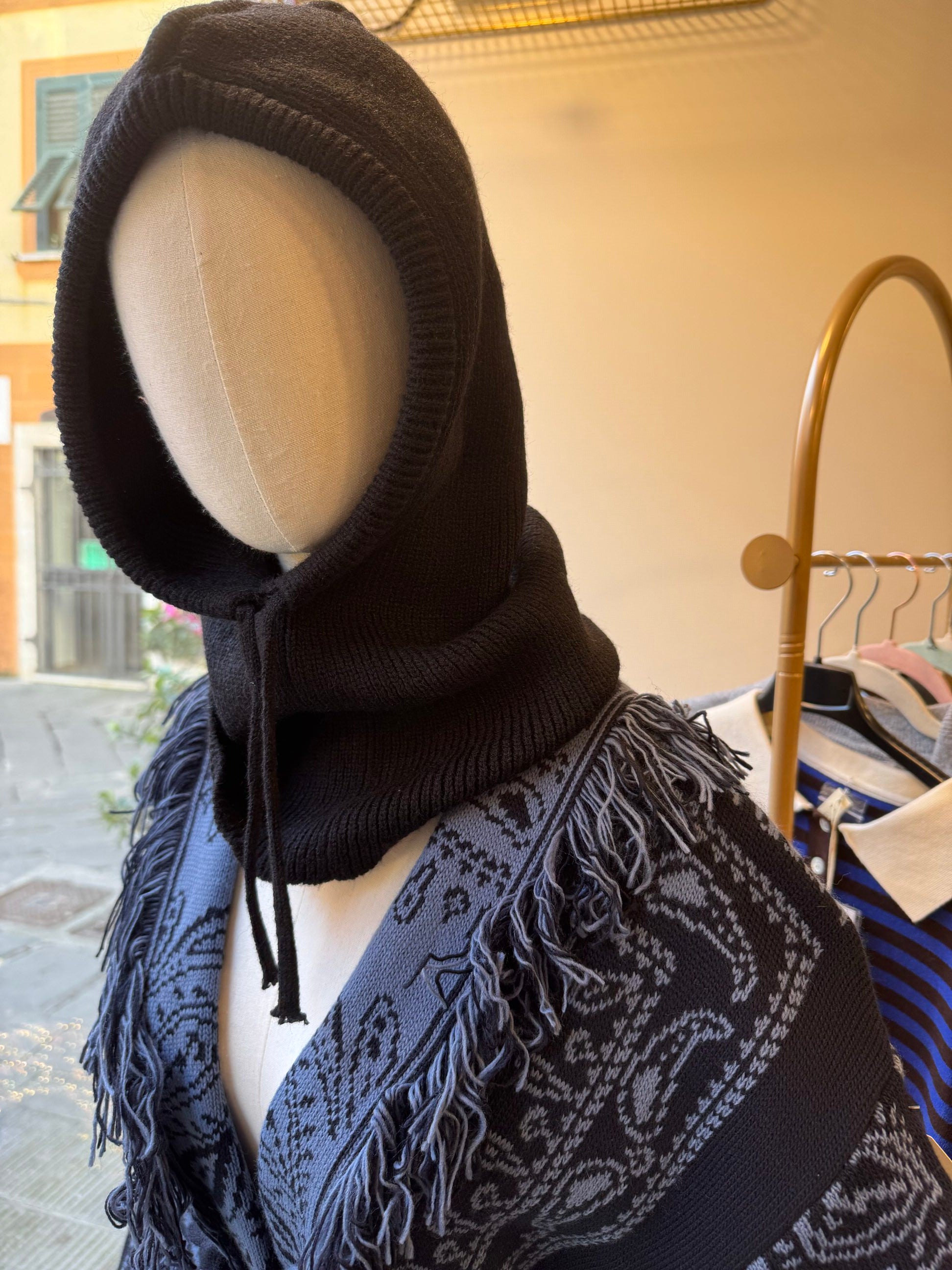 Balaclava con laccio a costine