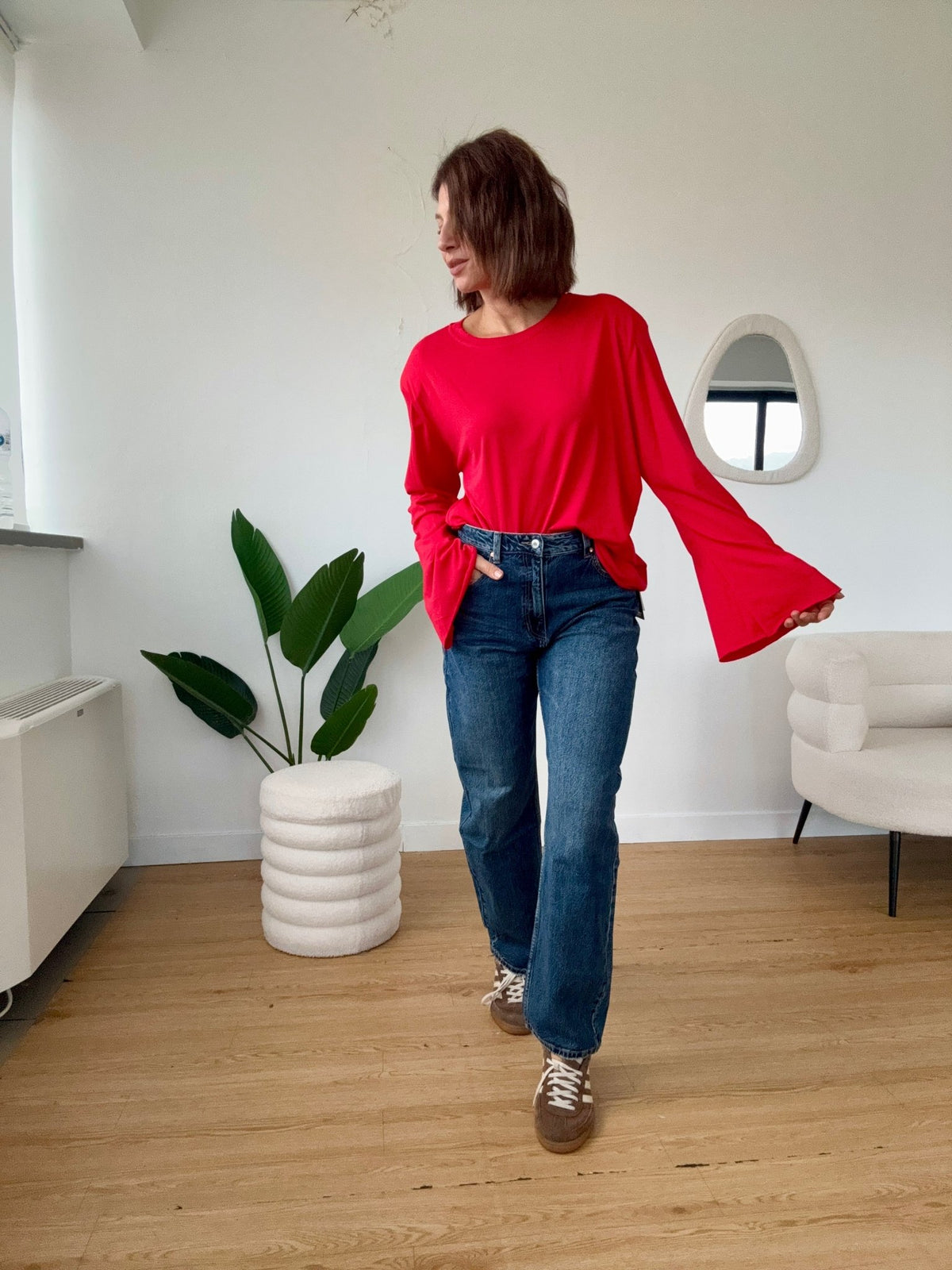 T-shirt oversize con spalline rossa - GGlam