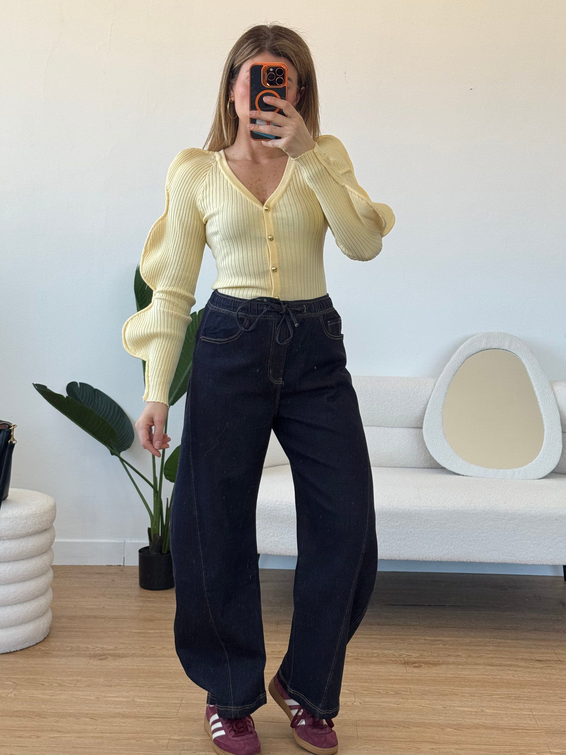 Cardigan in filo con maniche ad onde
