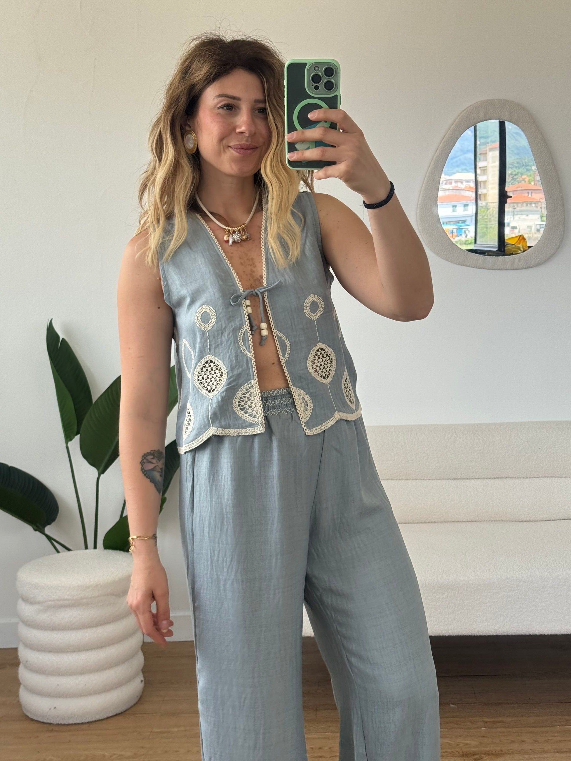 Coordinato gilet con ricami
