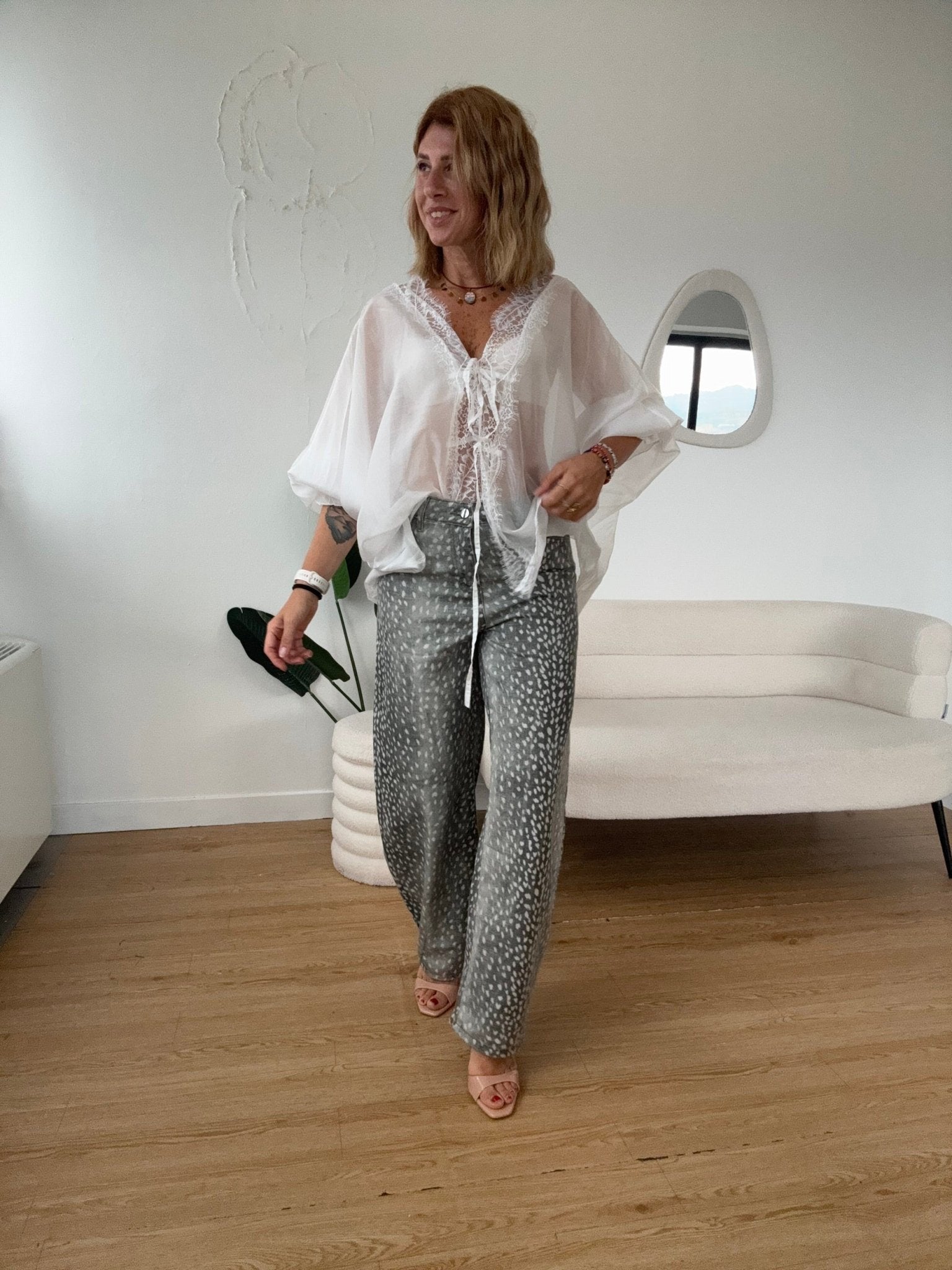 Maxi camicia con pizzo e fiocchi - GGlam