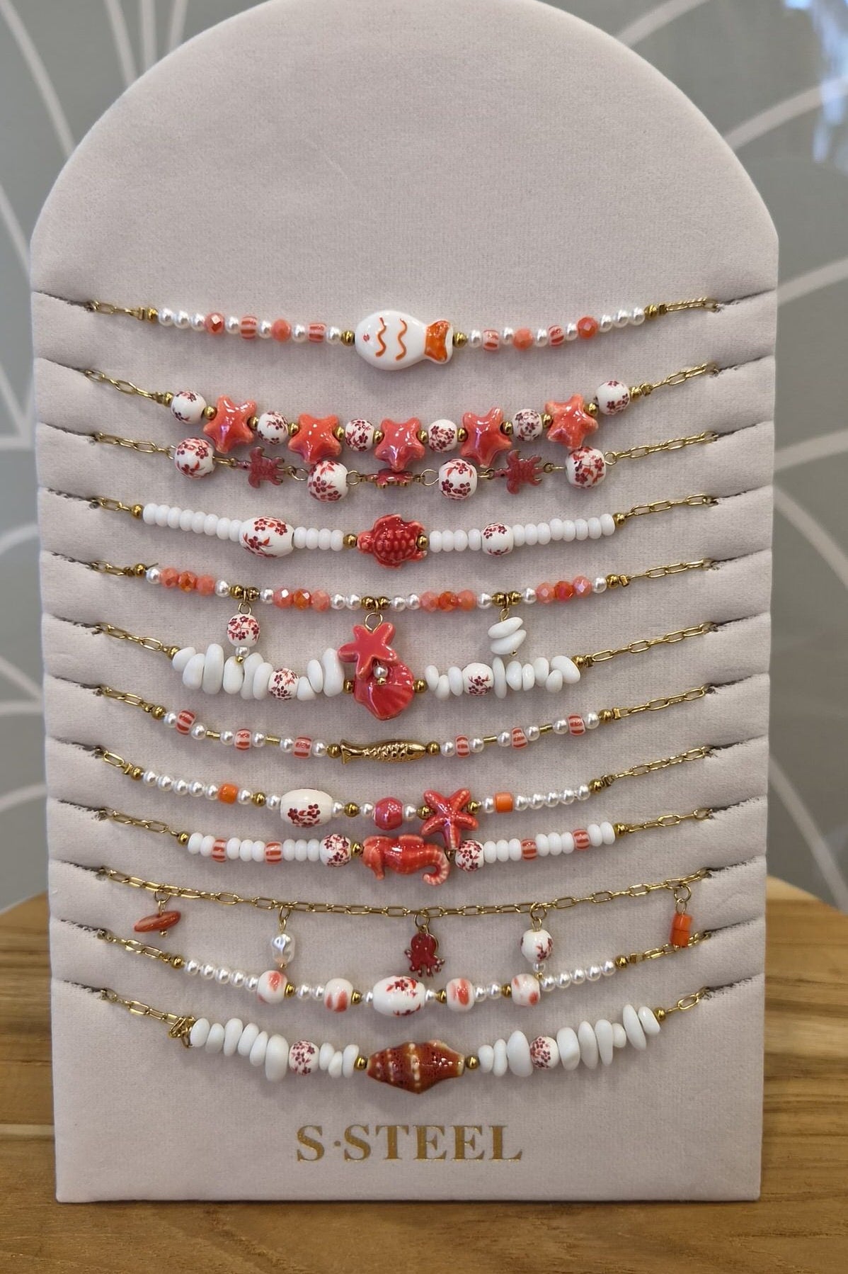 Collana portafortuna dipinta mix corallo