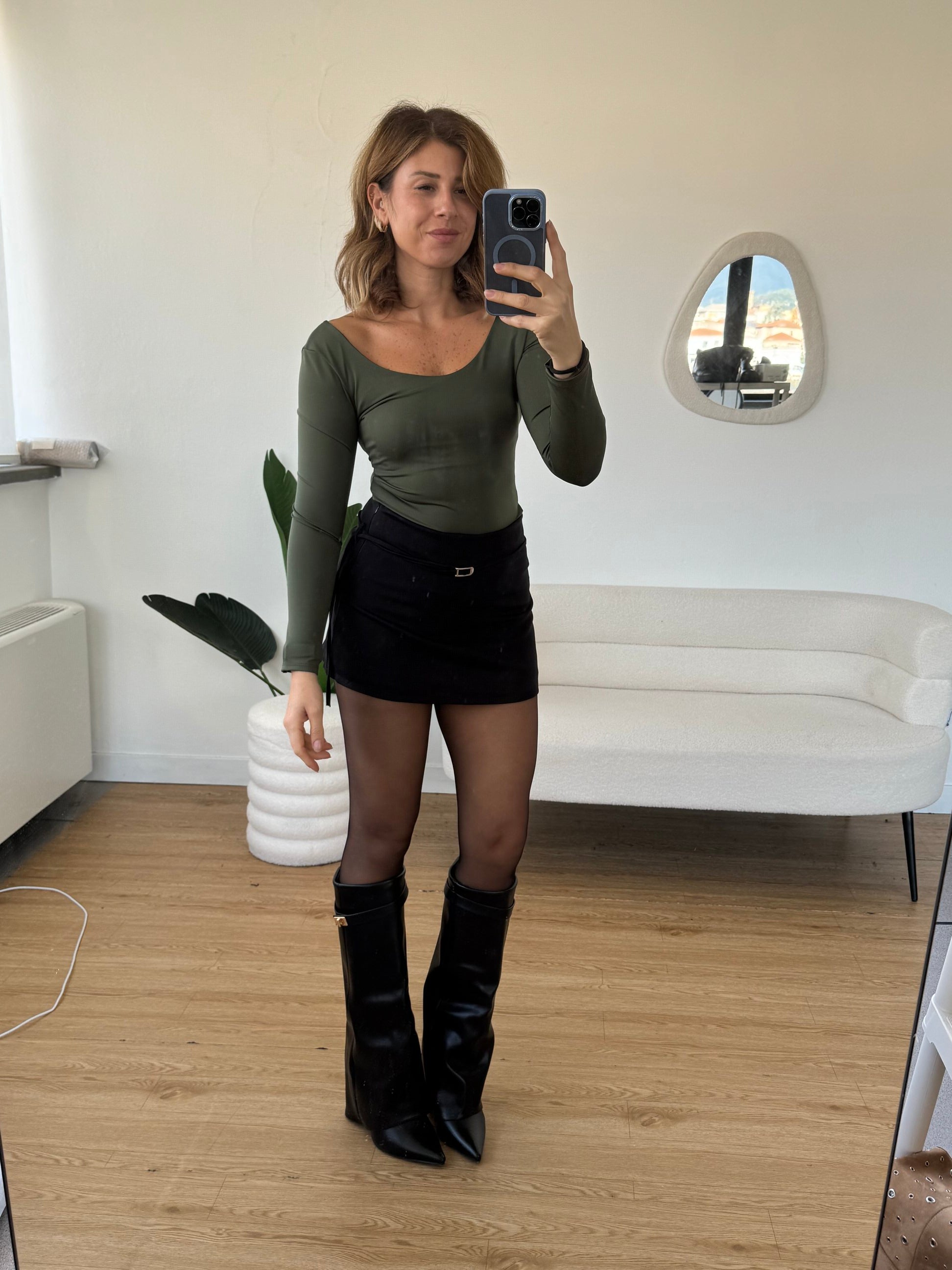 Maglia basica in cachemire semi trasparente