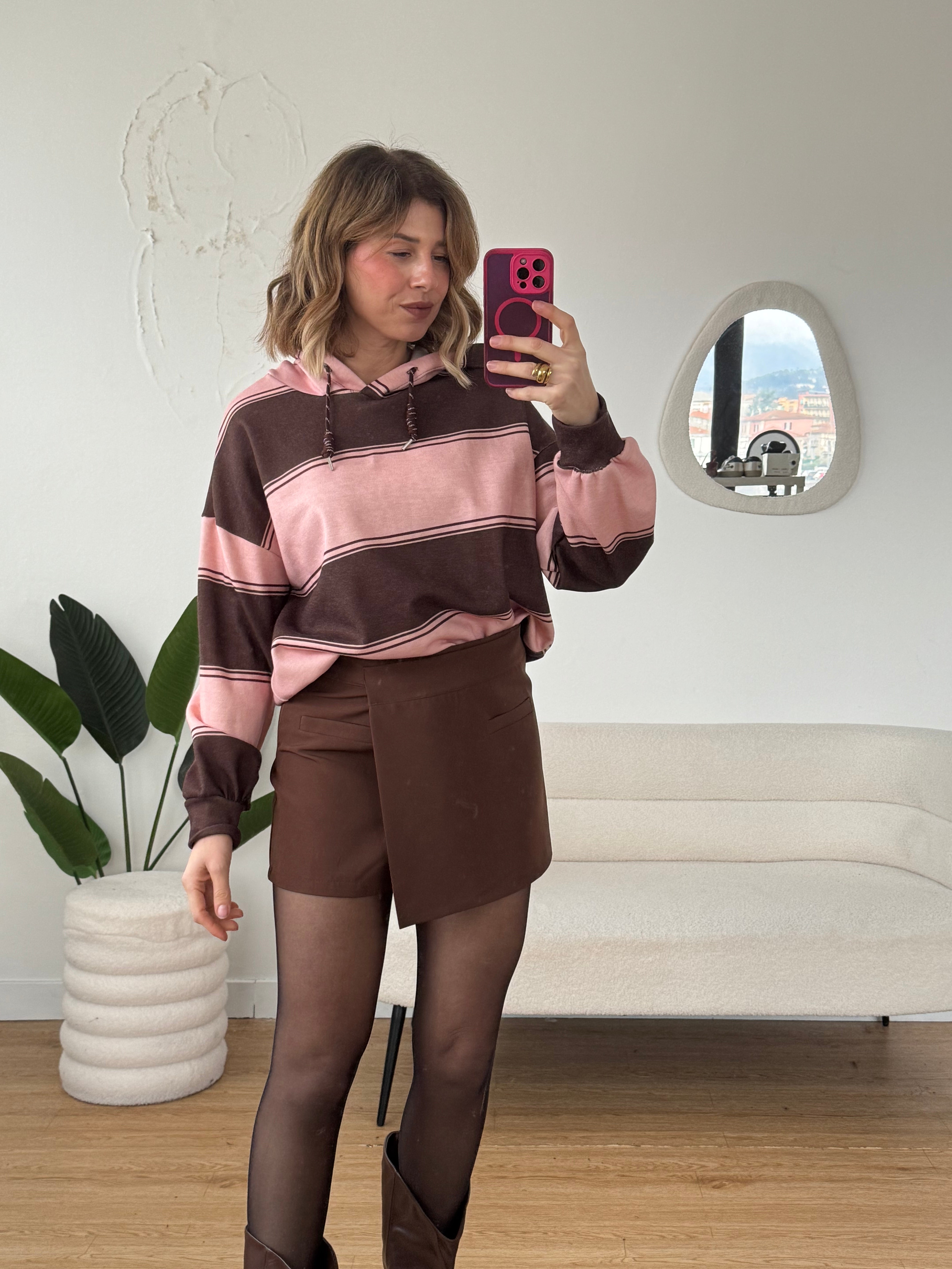 Felpa a righe con cappuccio