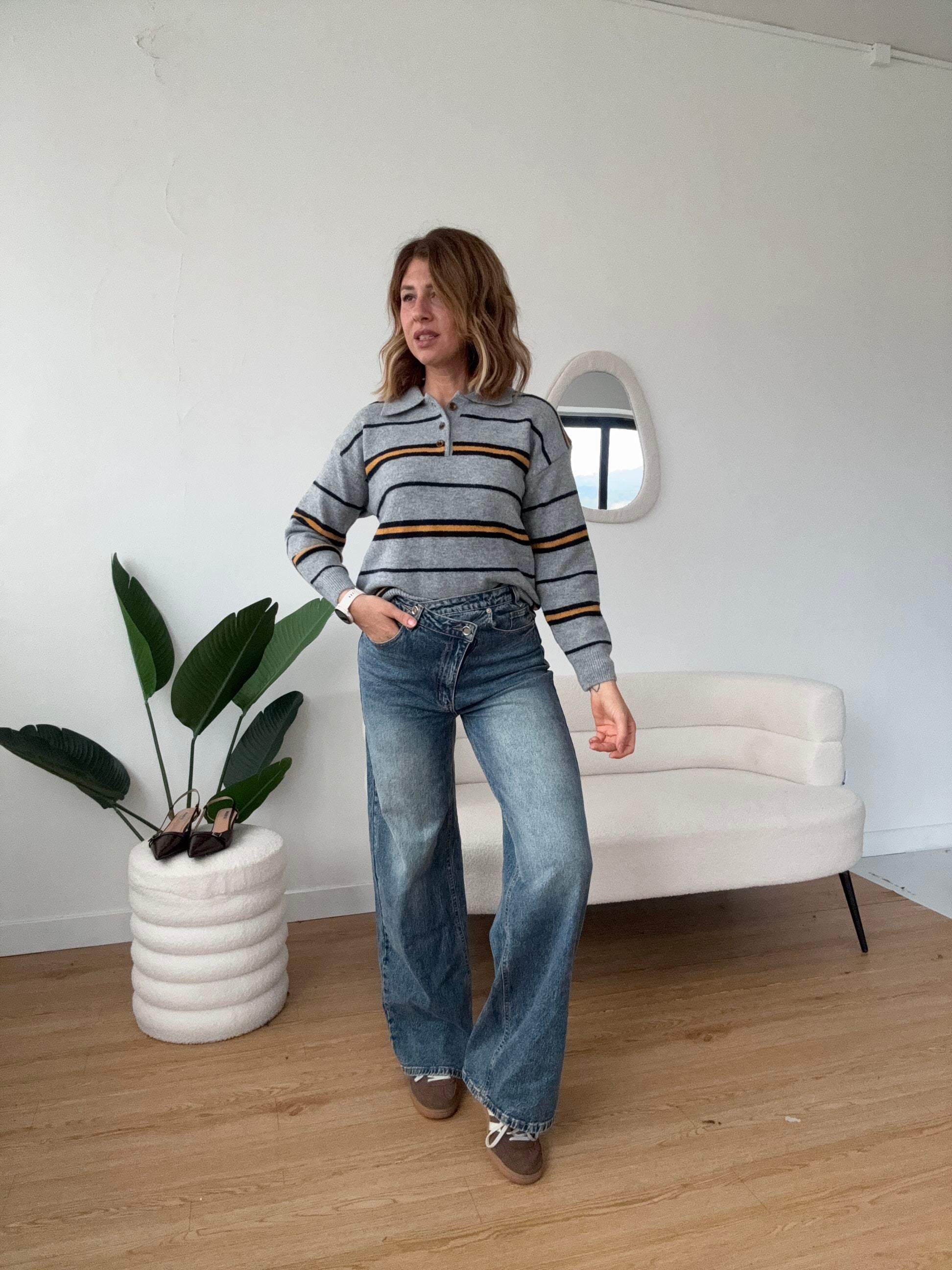 Jeans wide leg asimmetrico poco elasticizzato