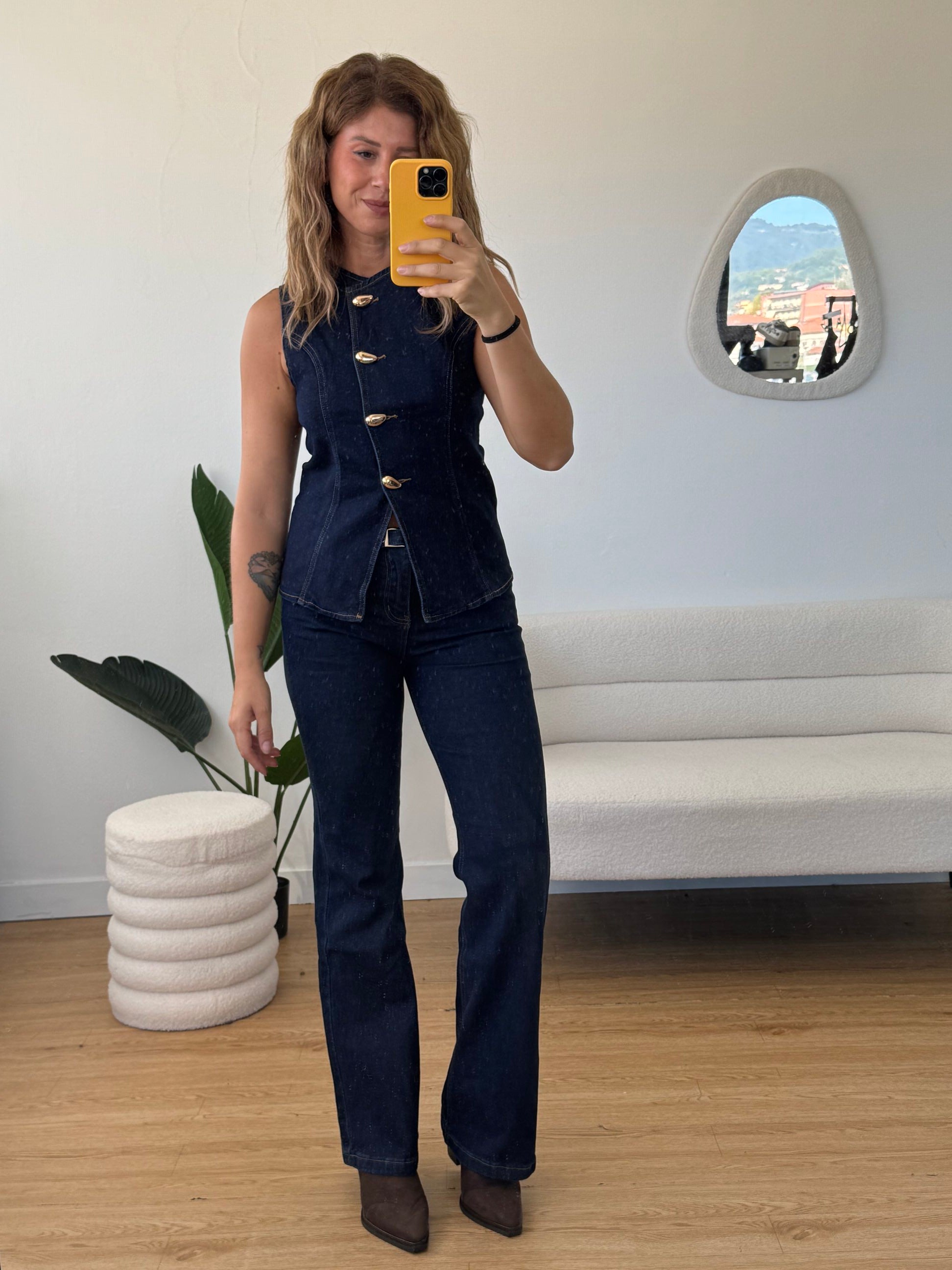 Completo denim con gilet elasticizzato