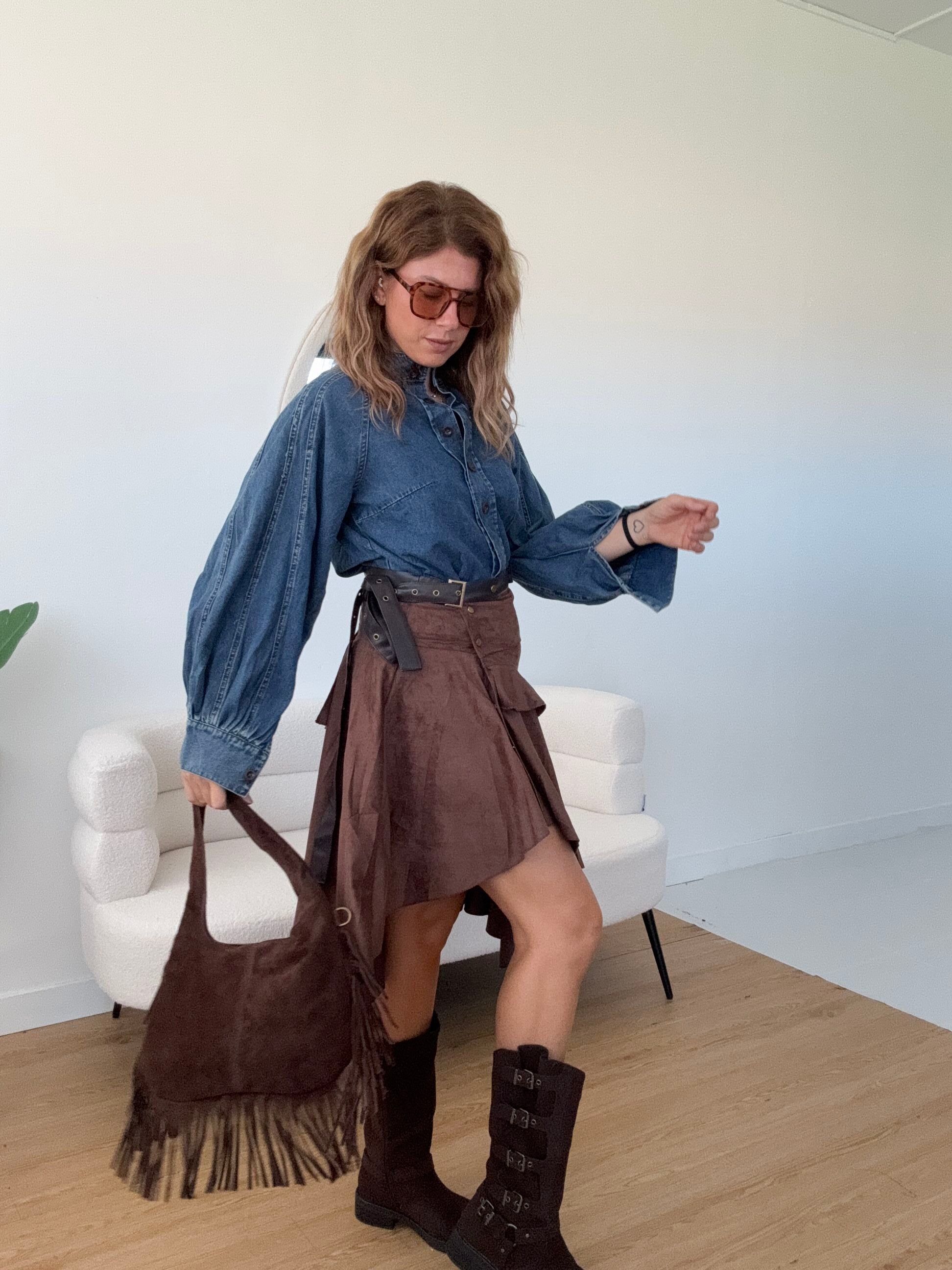Gonna asimmetrica suede con balze