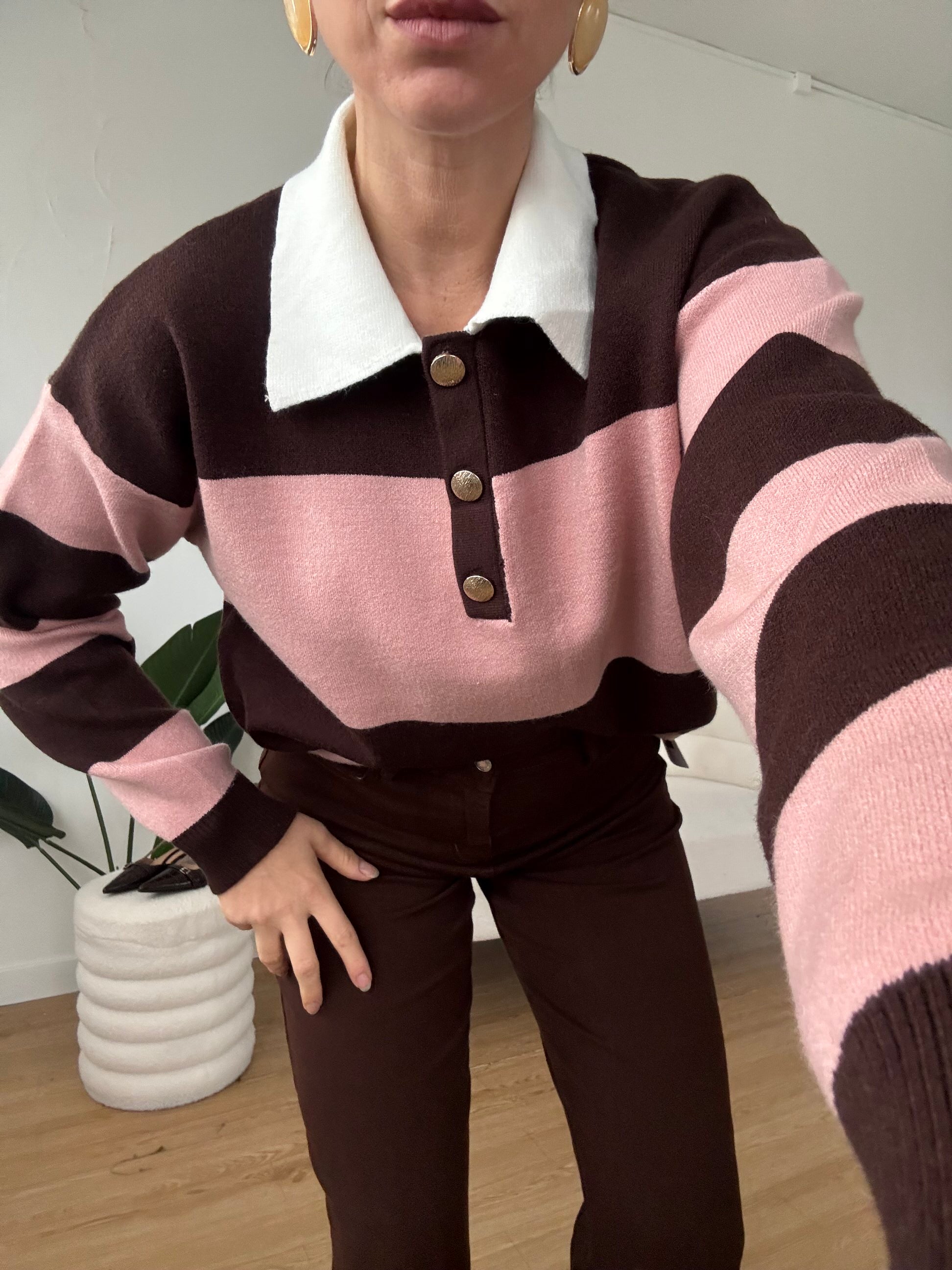 Maglione righe maxi e bottoni oro