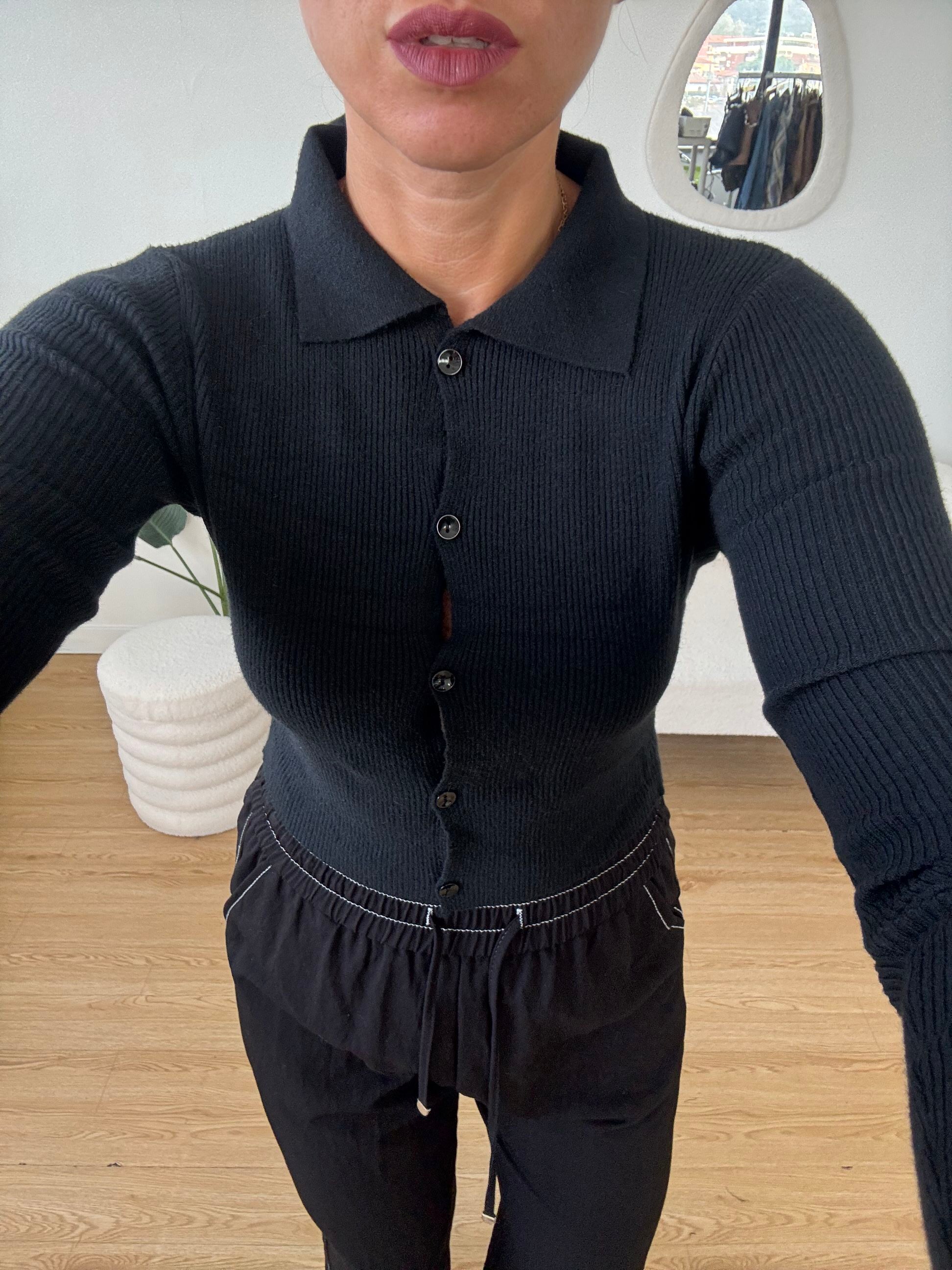 Polo in maglia a costine crop
