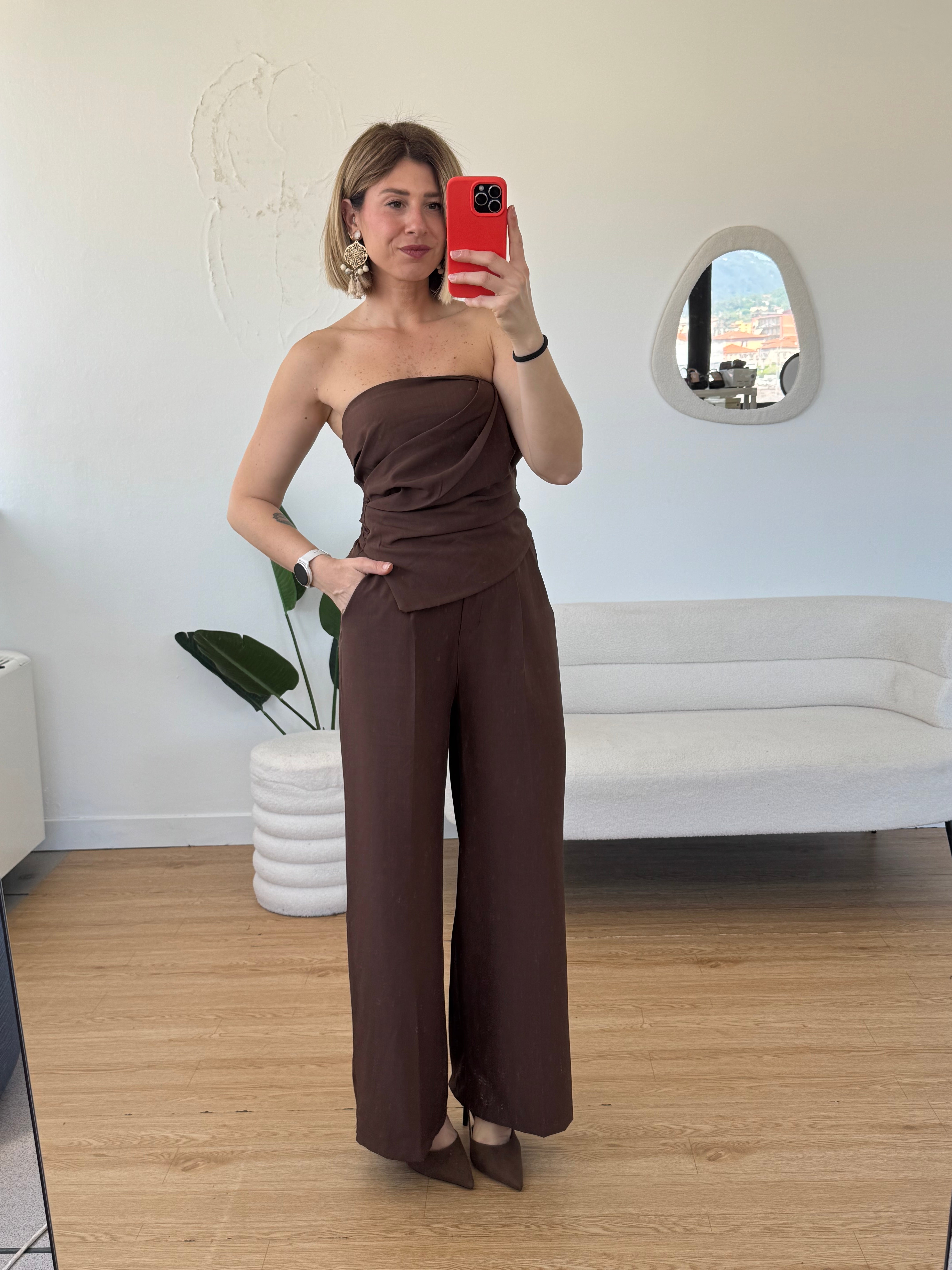 Coordinato top senza spalline pantaloni a palazzo