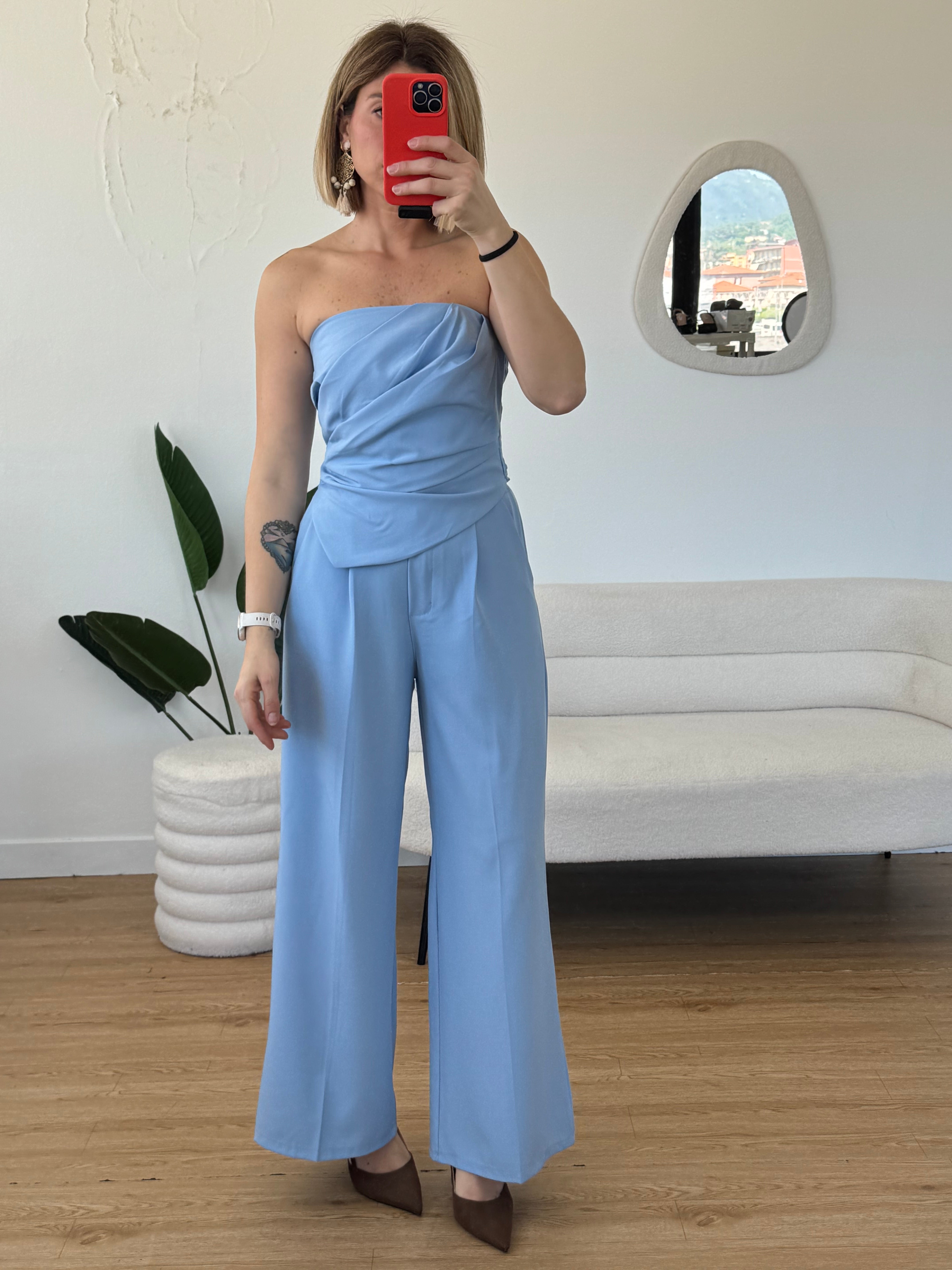 Coordinato top senza spalline pantaloni a palazzo