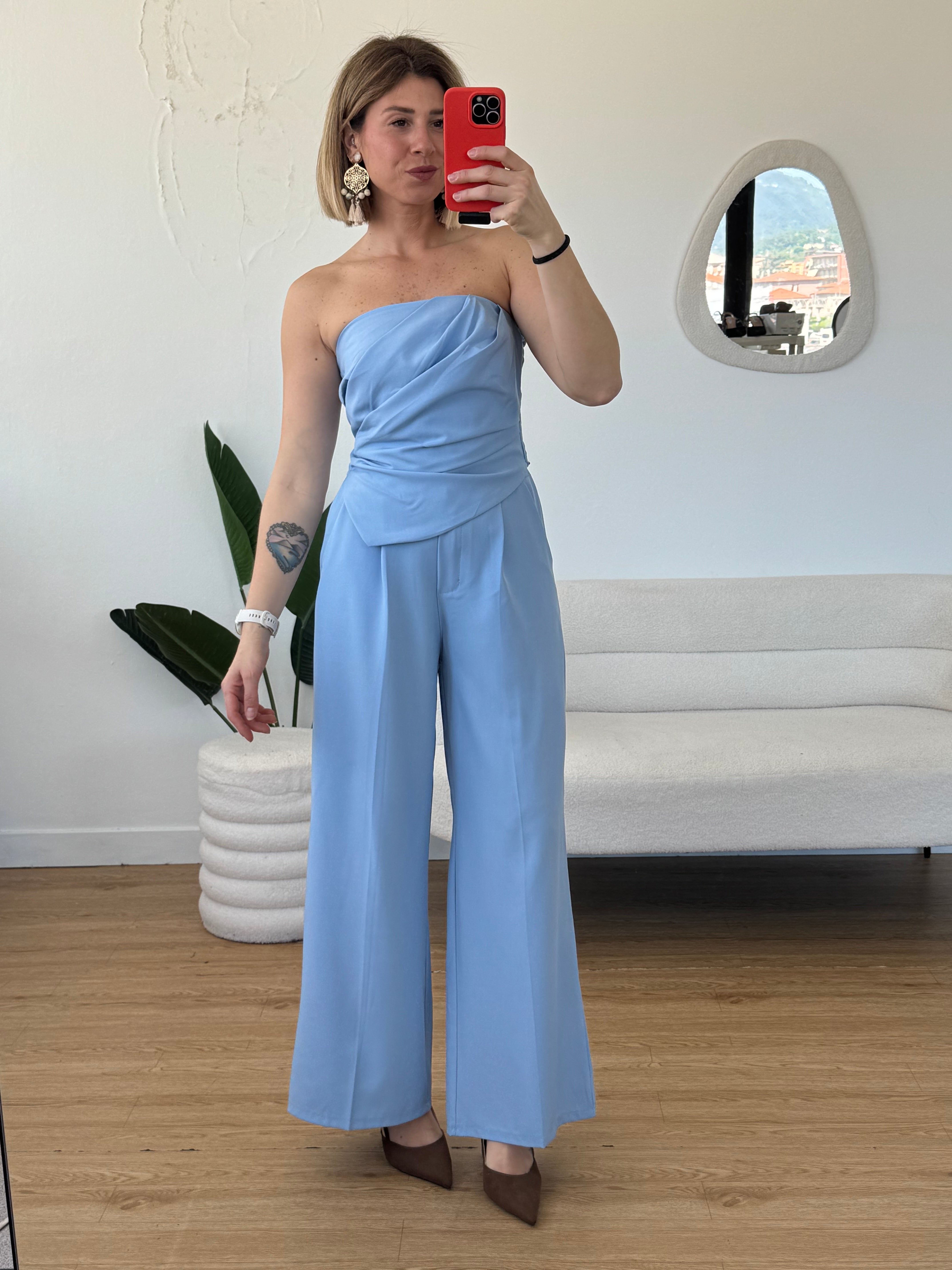 Coordinato top senza spalline pantaloni a palazzo