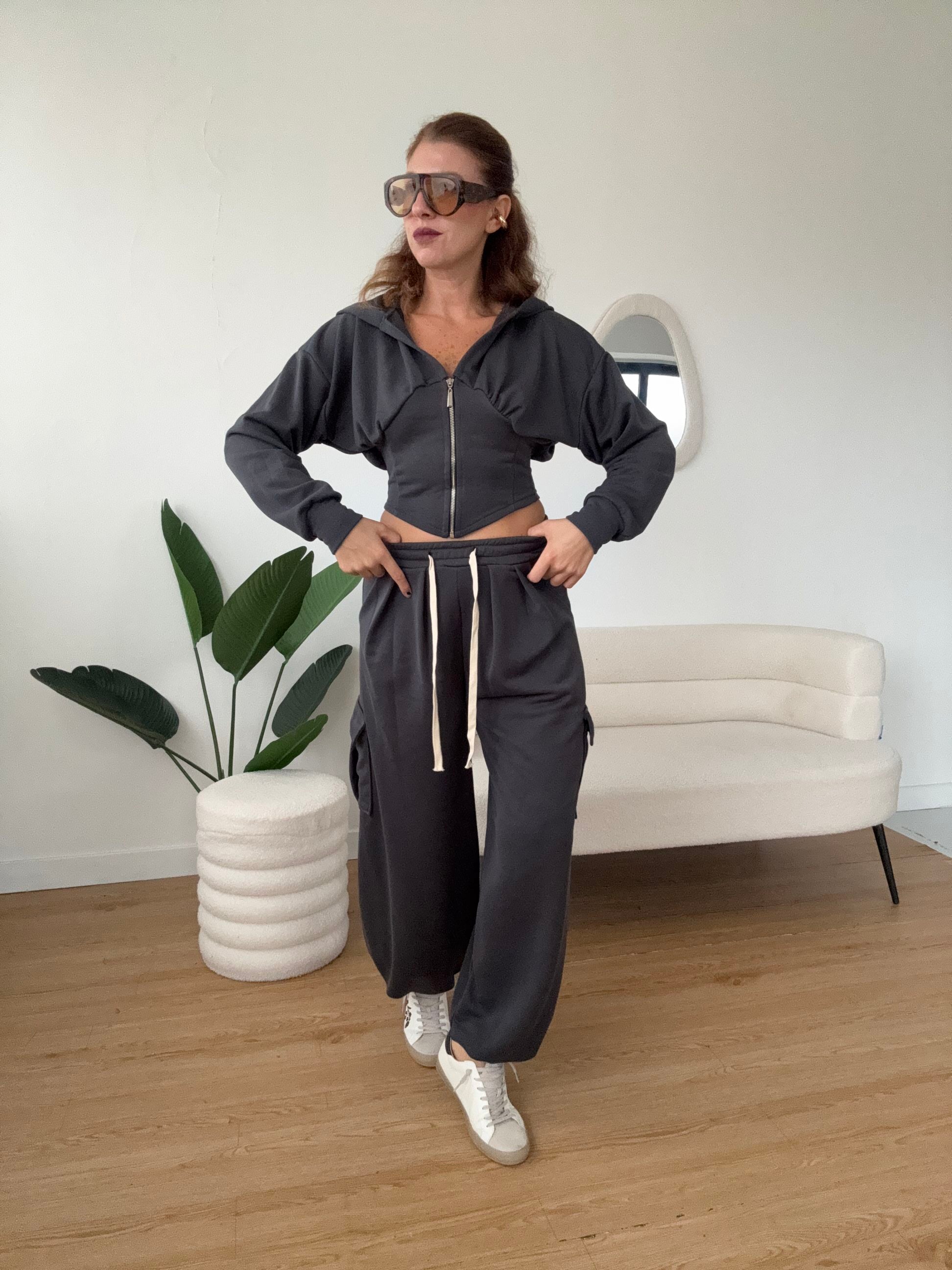 Completo felpa corpetto jogger cargo