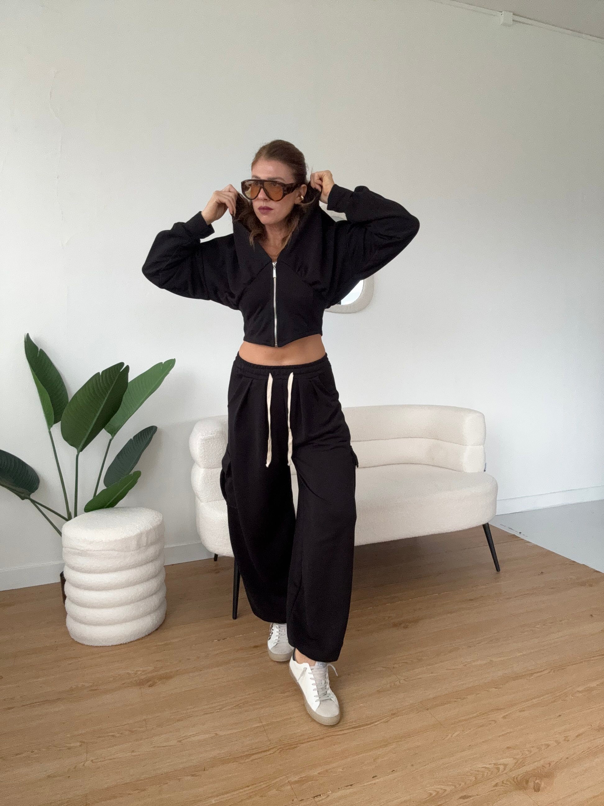 Completo felpa corpetto jogger cargo