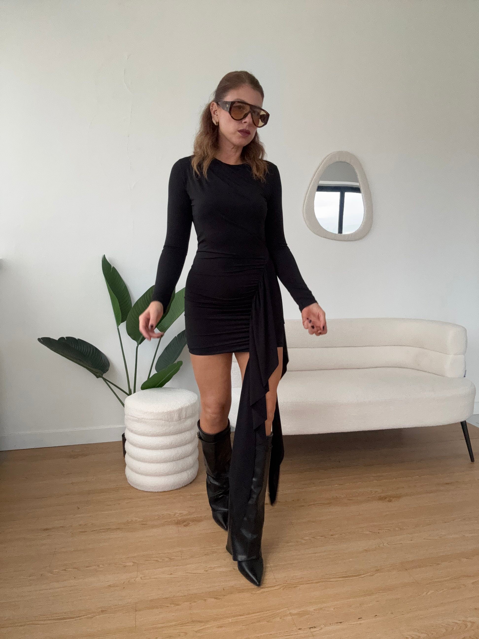 Tubino manica lunga dettaglio balza laterale