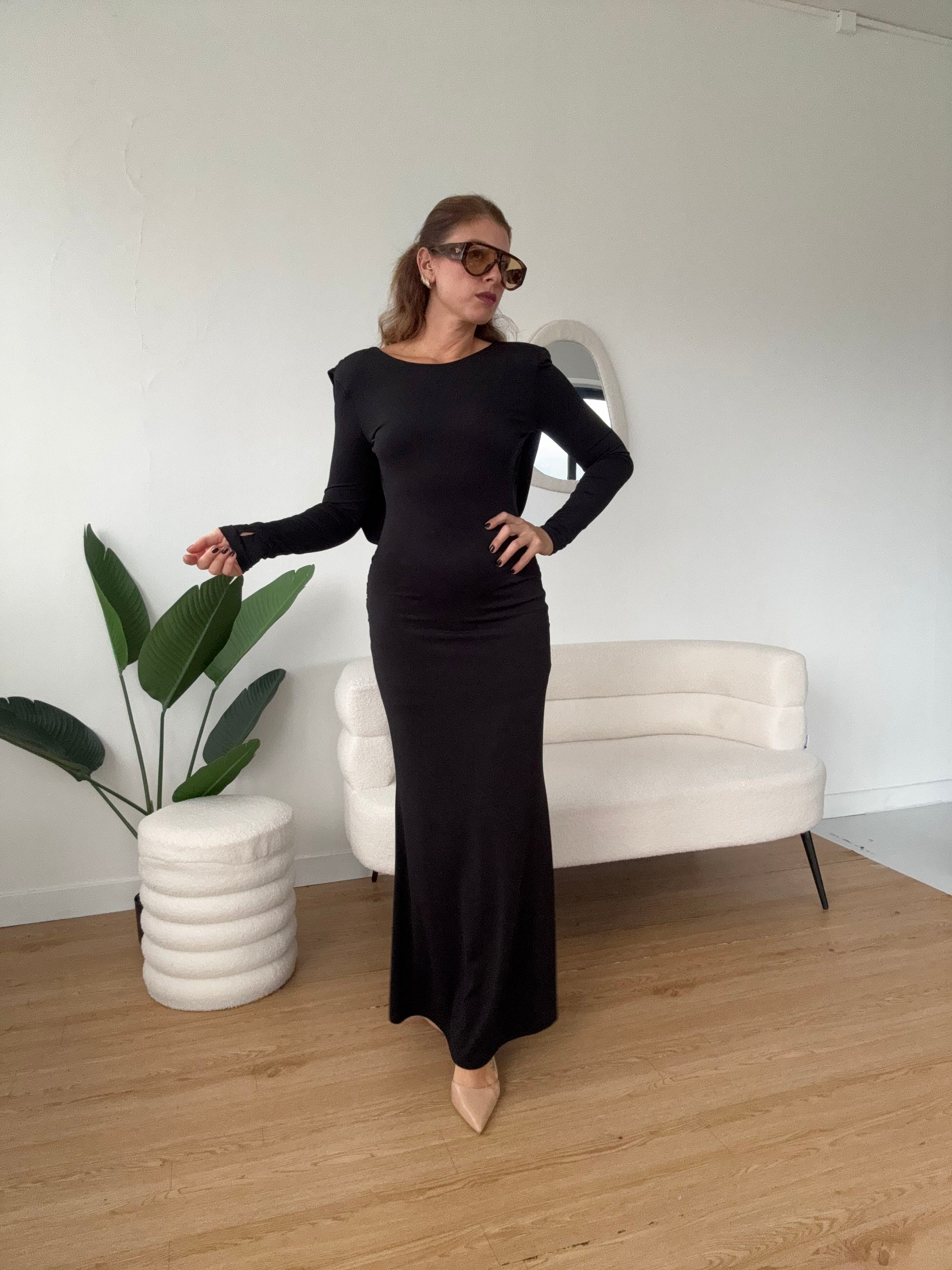 Abito lungo scollo sul retro