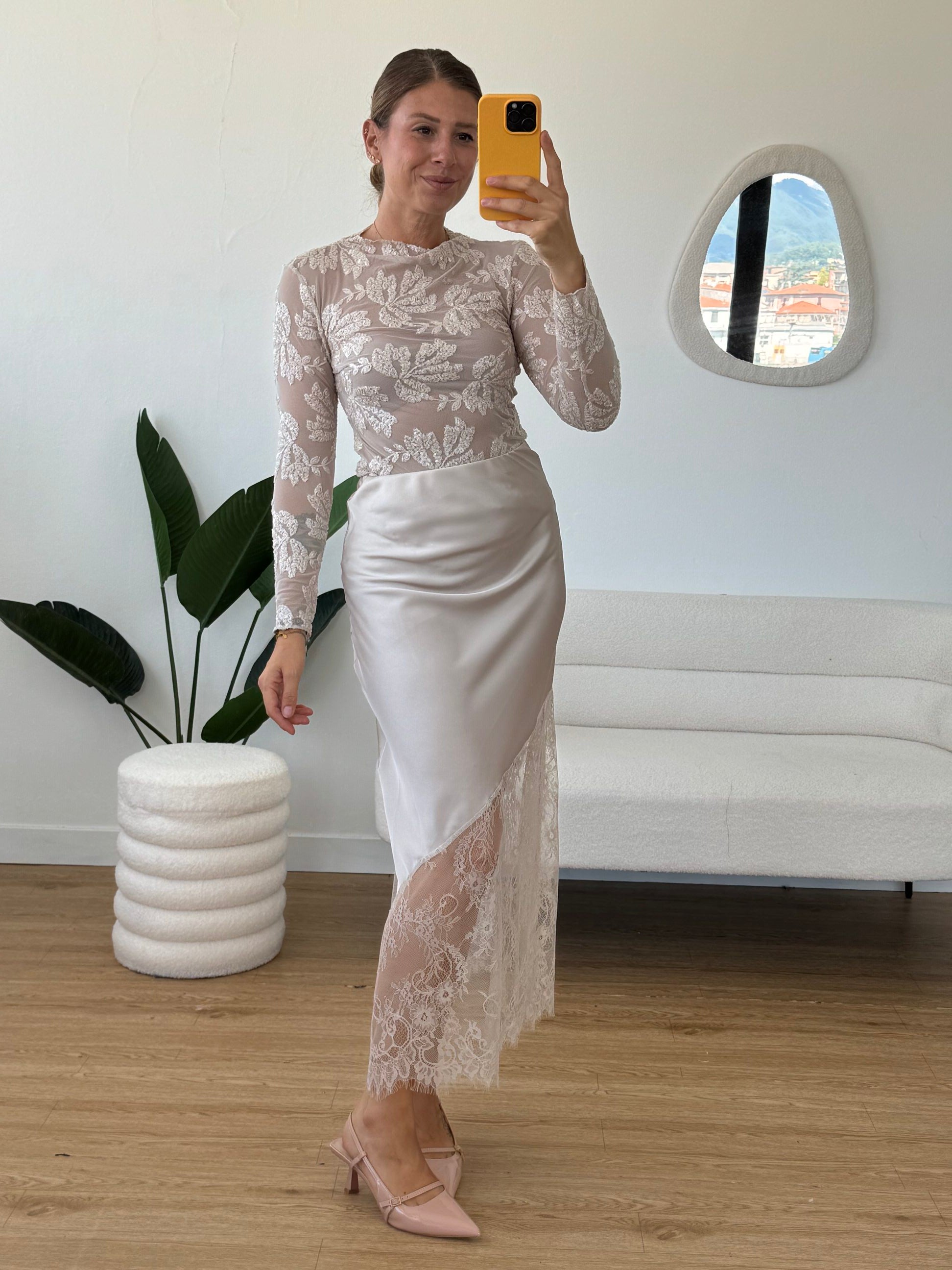Longuette effetto seta con pizzo