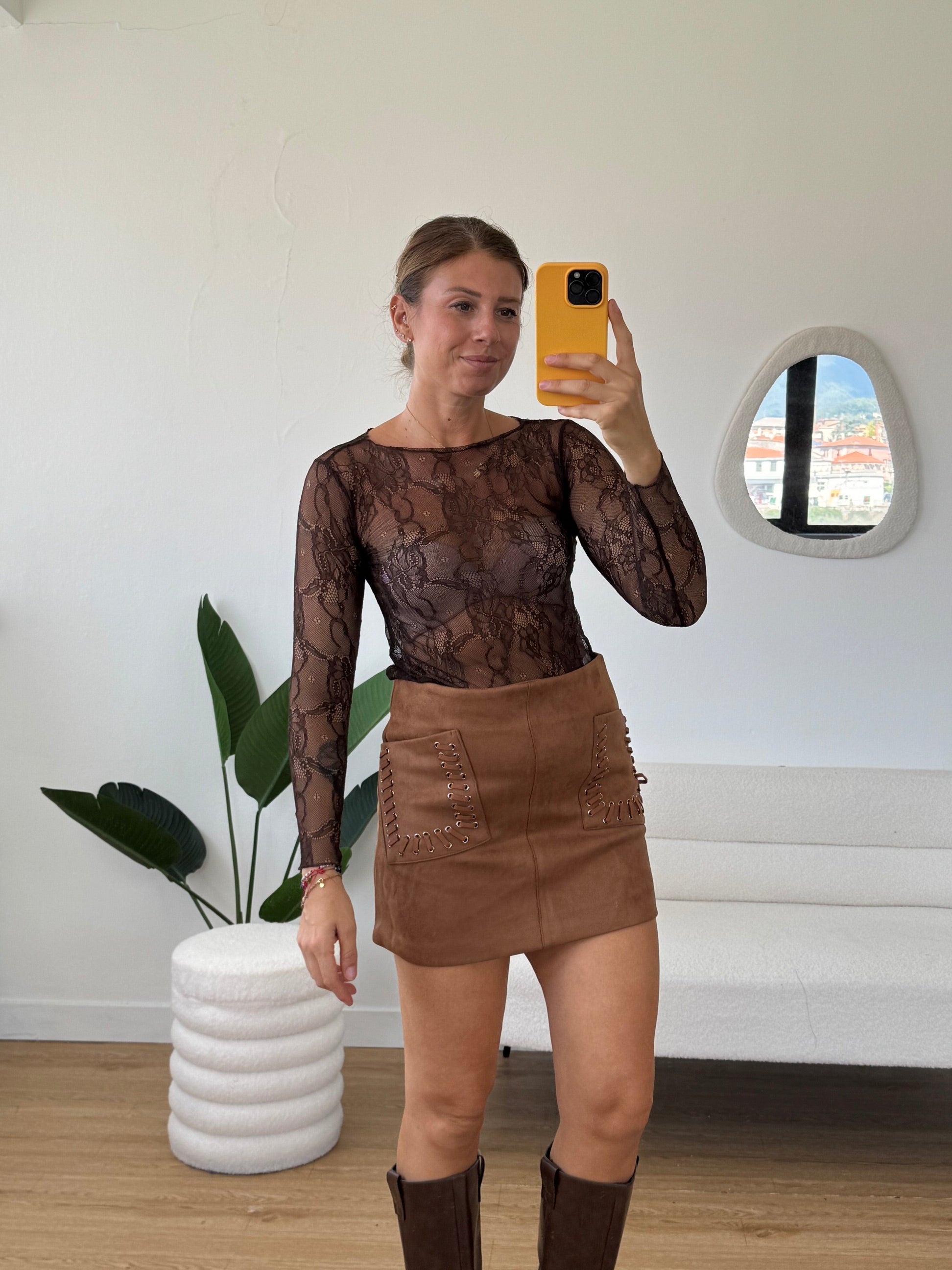 Maglia in pizzo scollo a barca