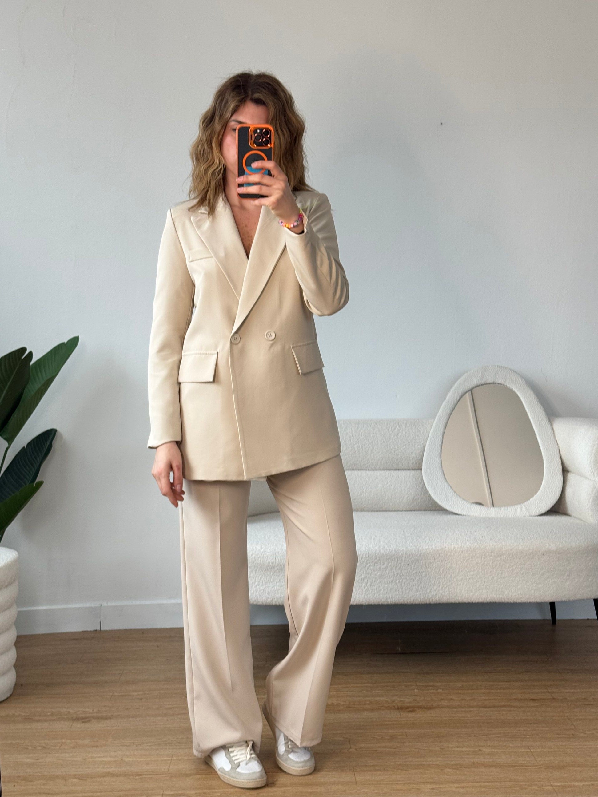 Tailleur G.glamour blazer doppio bottone beige