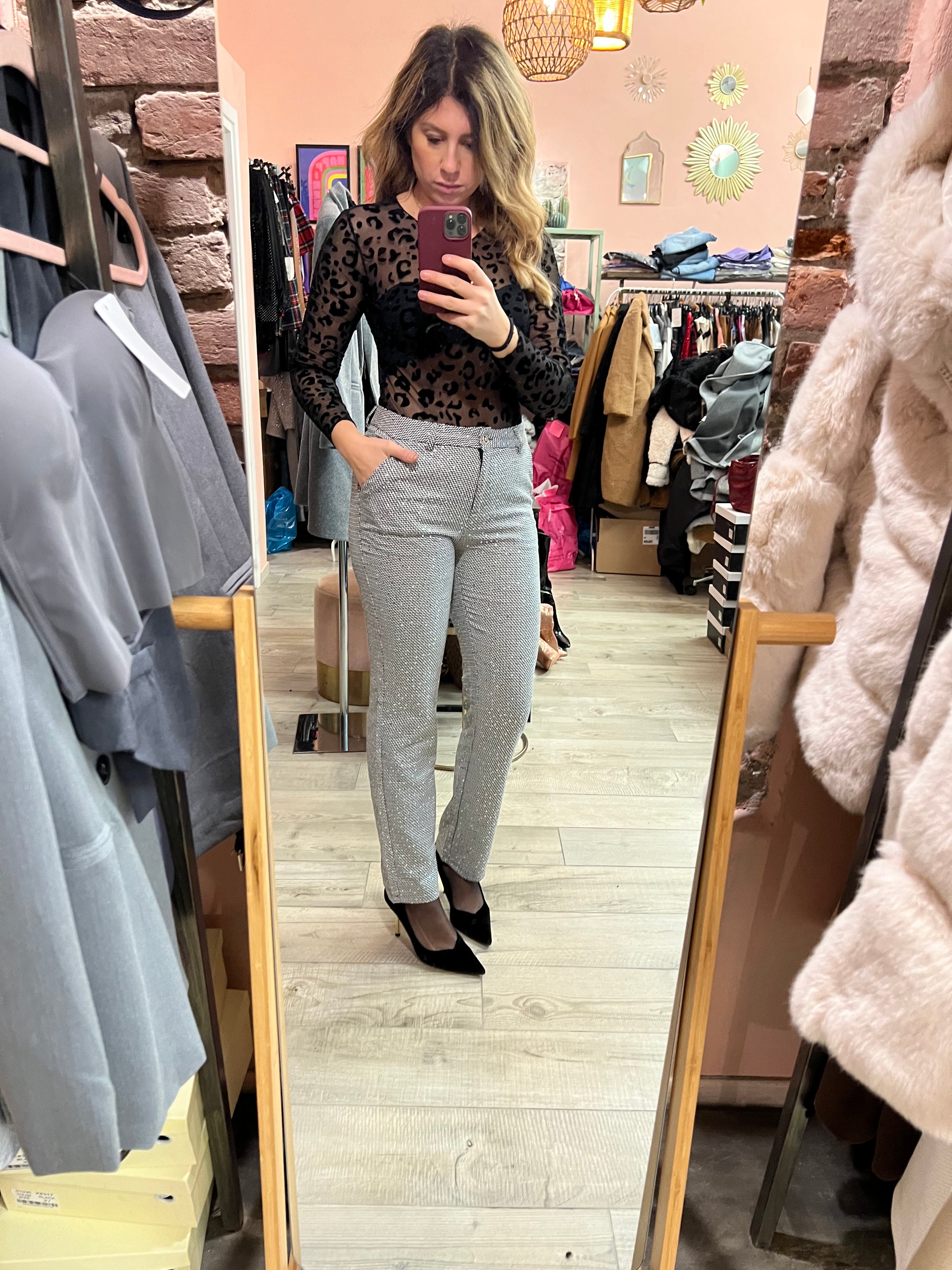 Tailleur grigio con paillettes