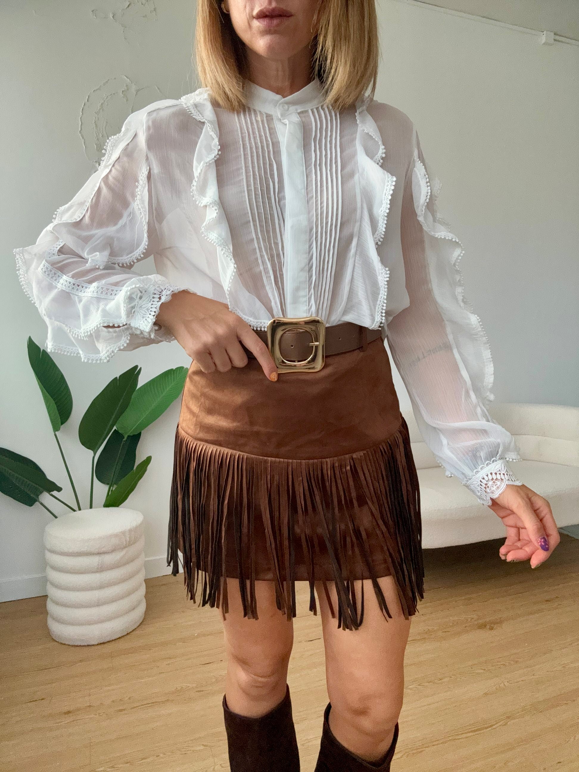 Camicia con nappine e volant collo koreano