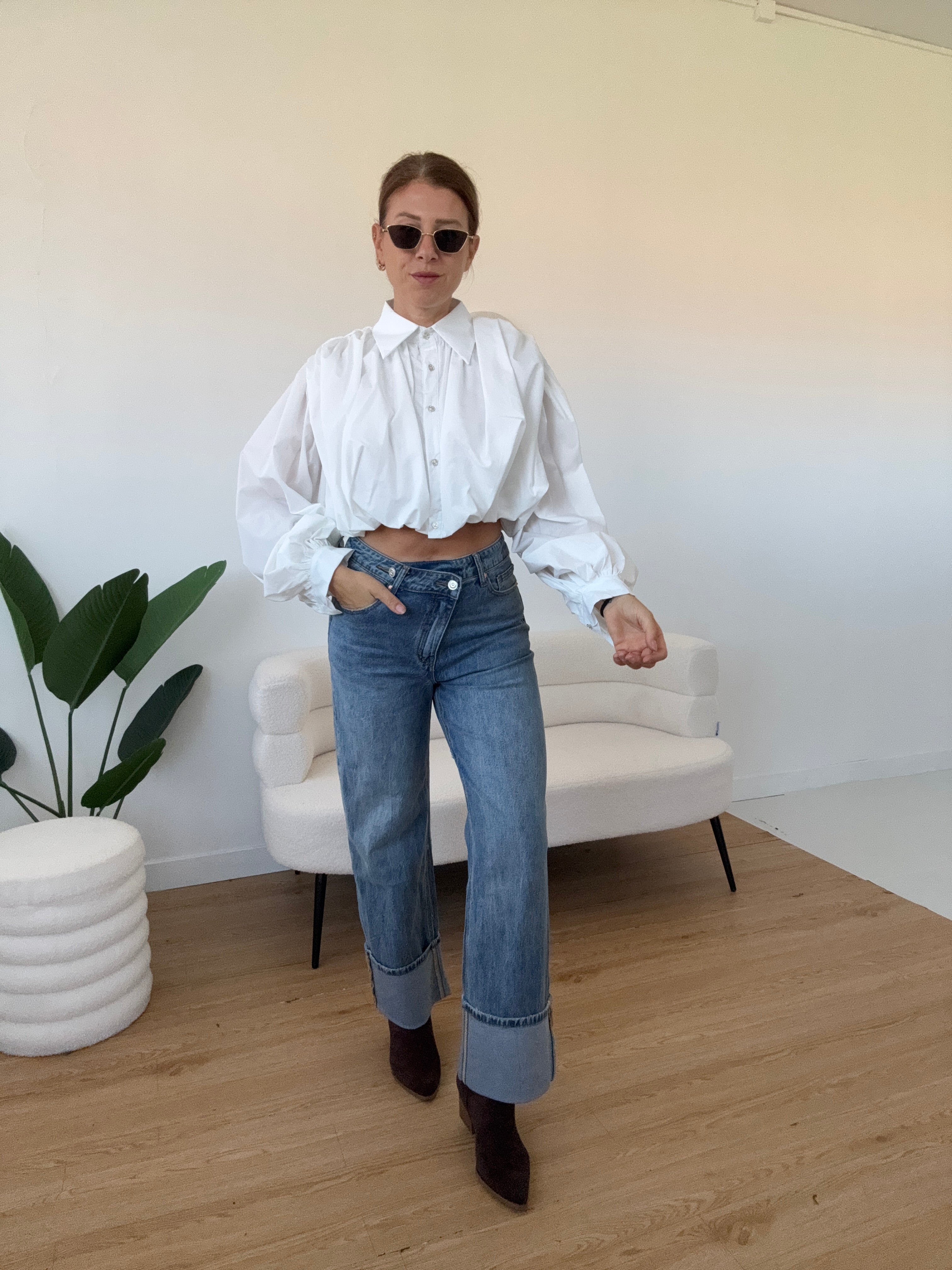 Camicia crop bianca bottoni gioiello