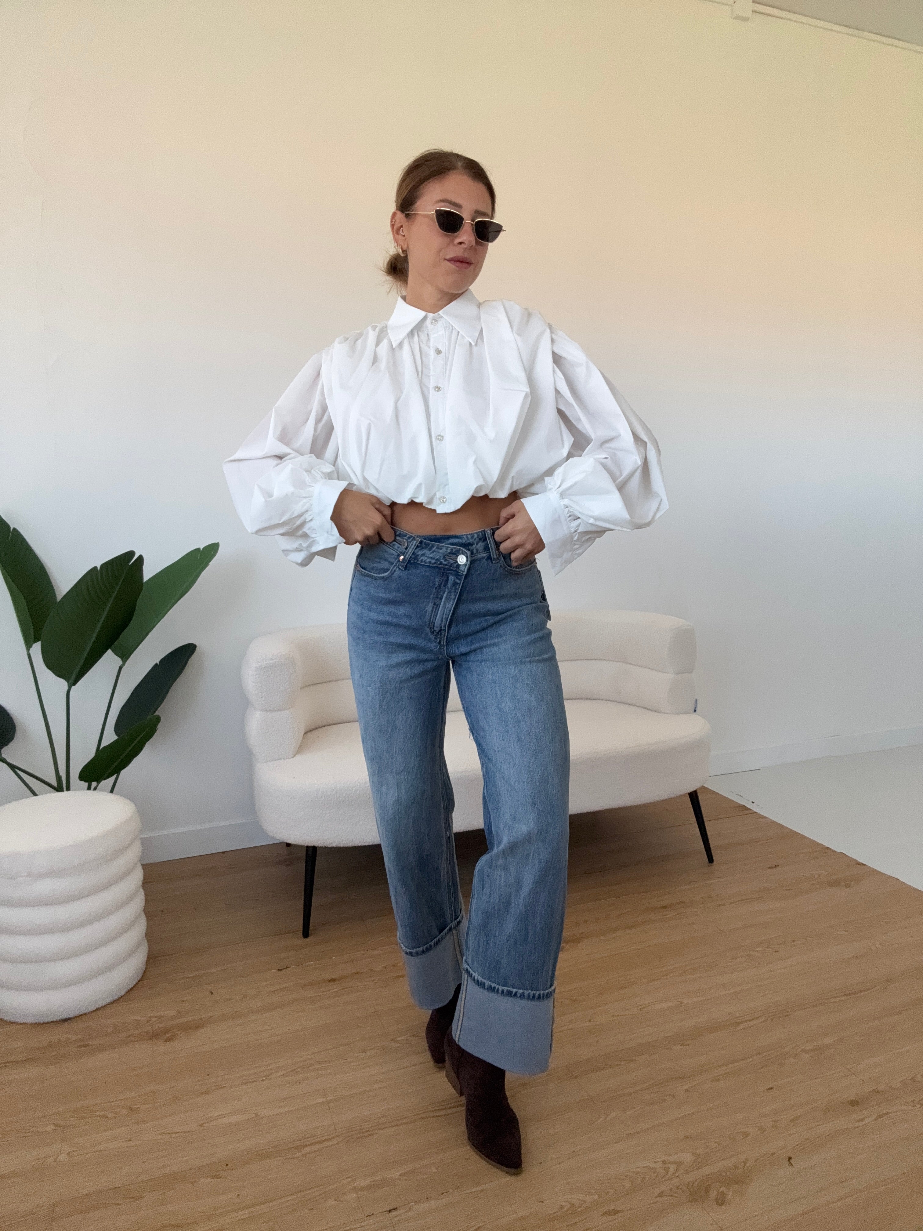 Camicia crop bianca bottoni gioiello