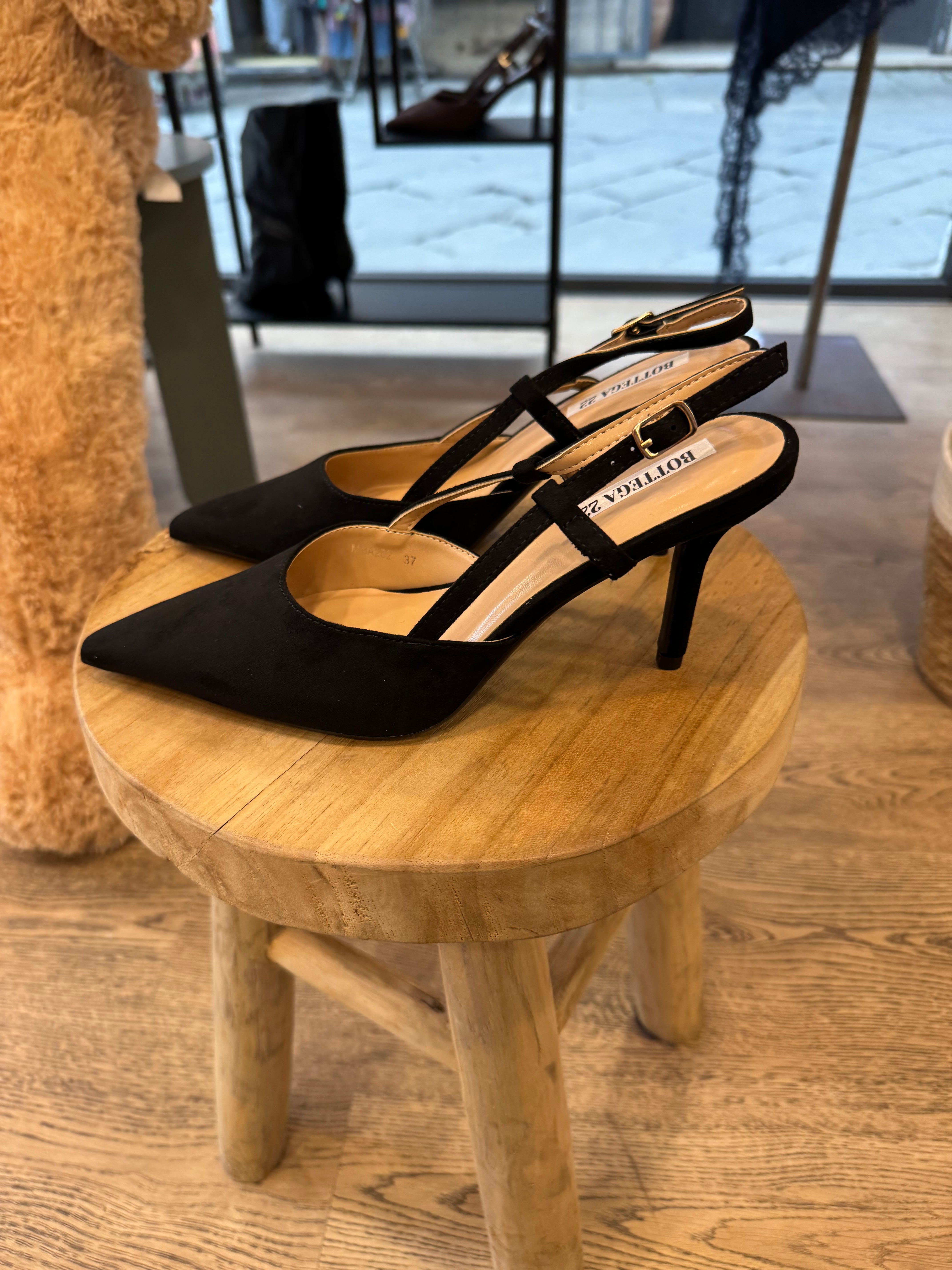 Slingback scamosciata