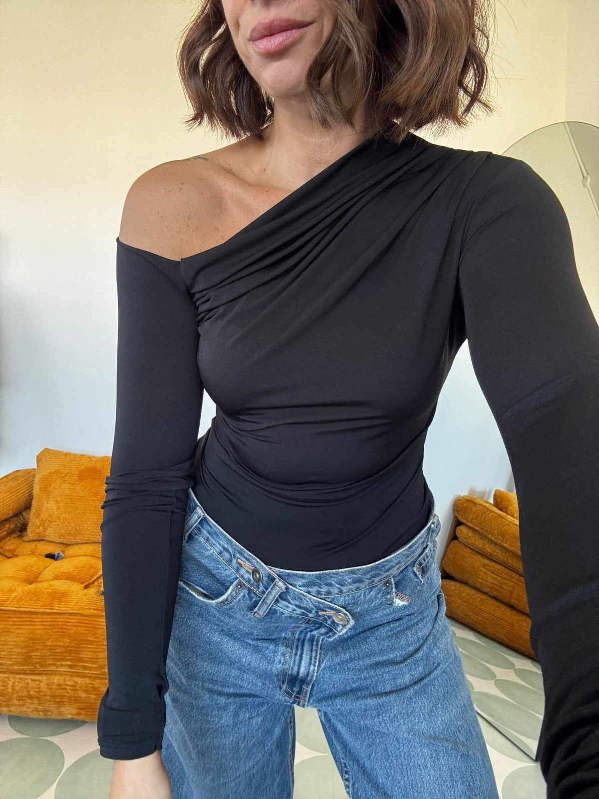 Maglia Kim aismmetrica con guantino - GGlam