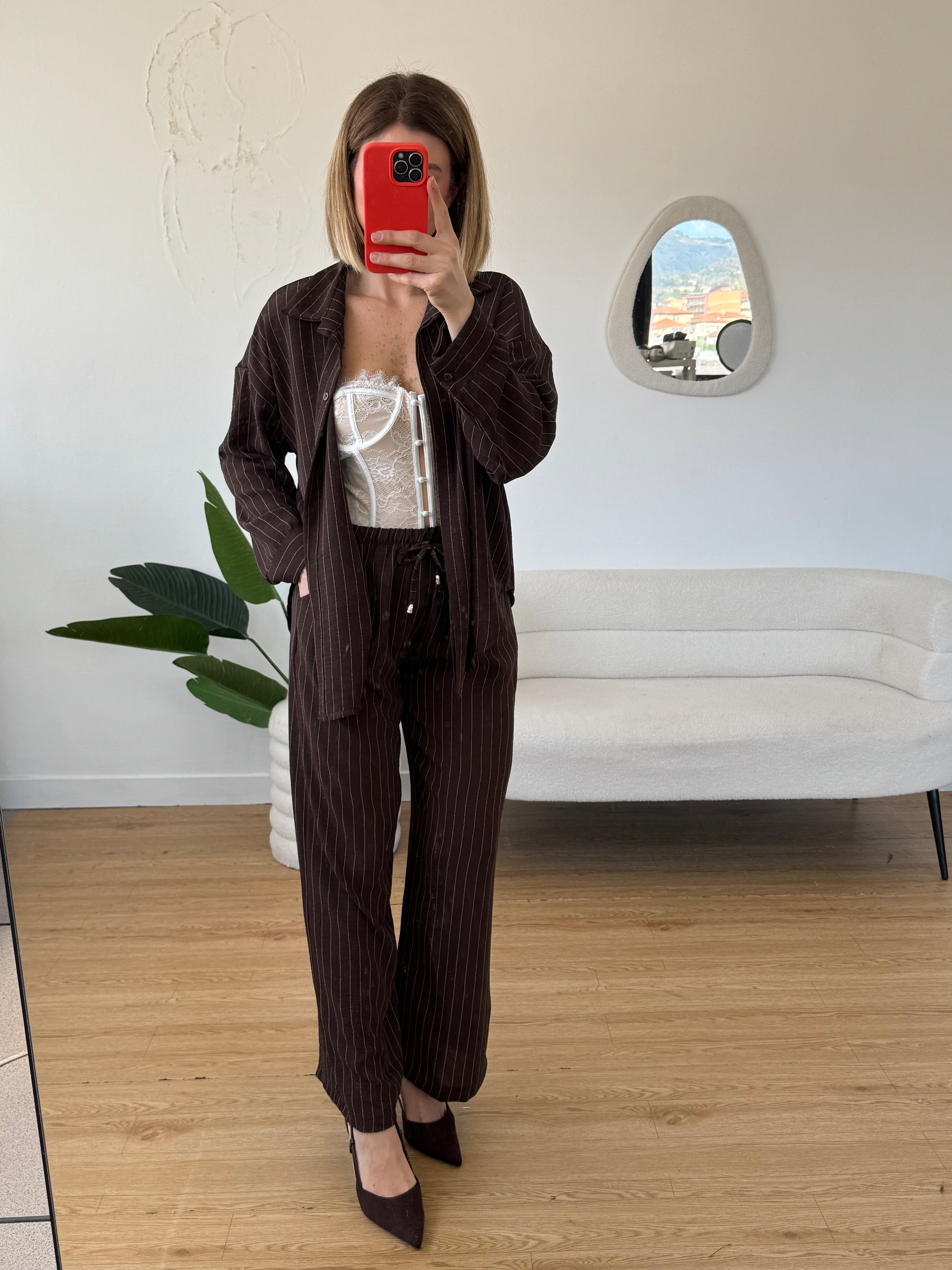 Completo gessato camicia e jogger