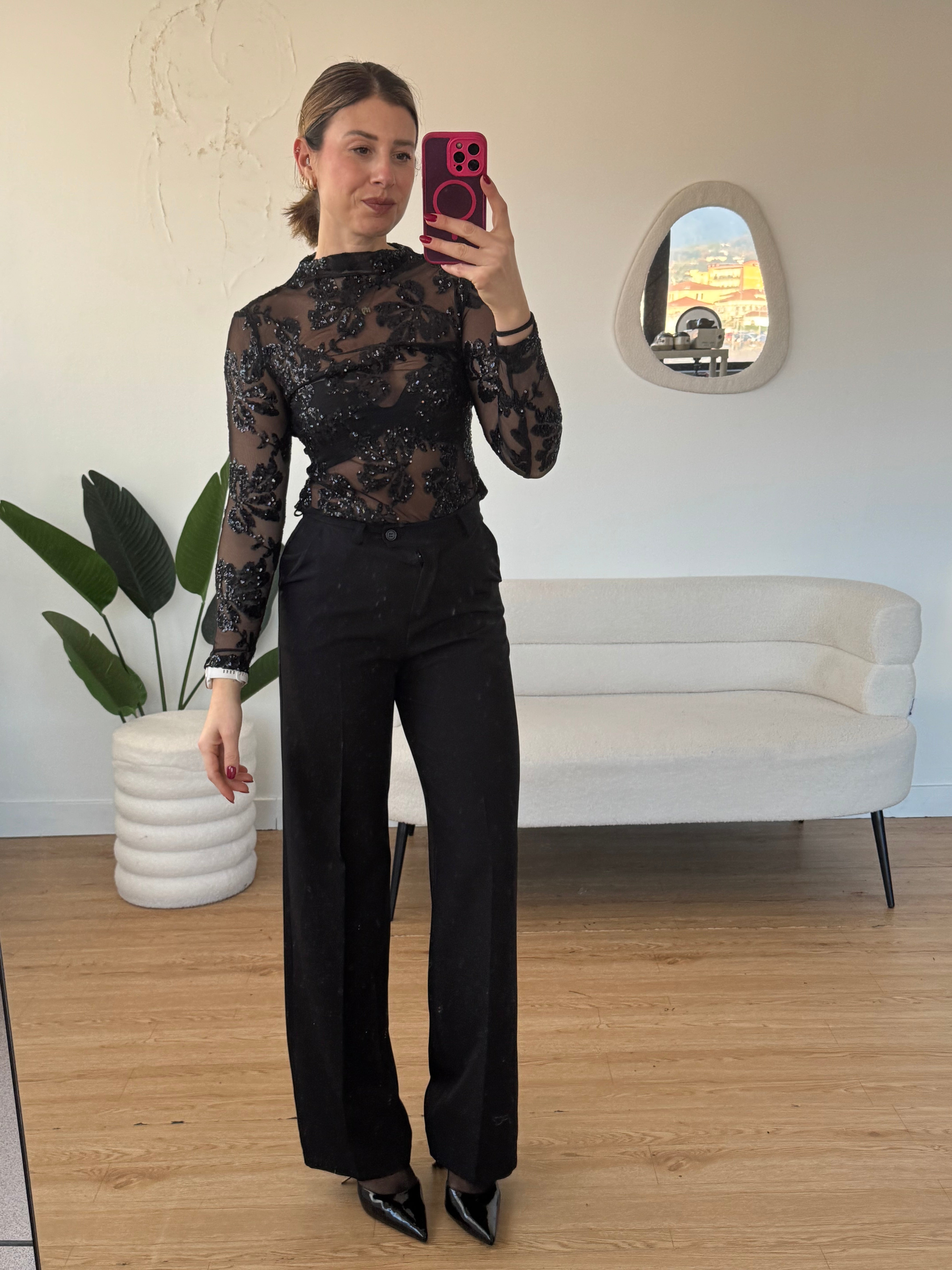 Body con fiori ricamati in paillettes