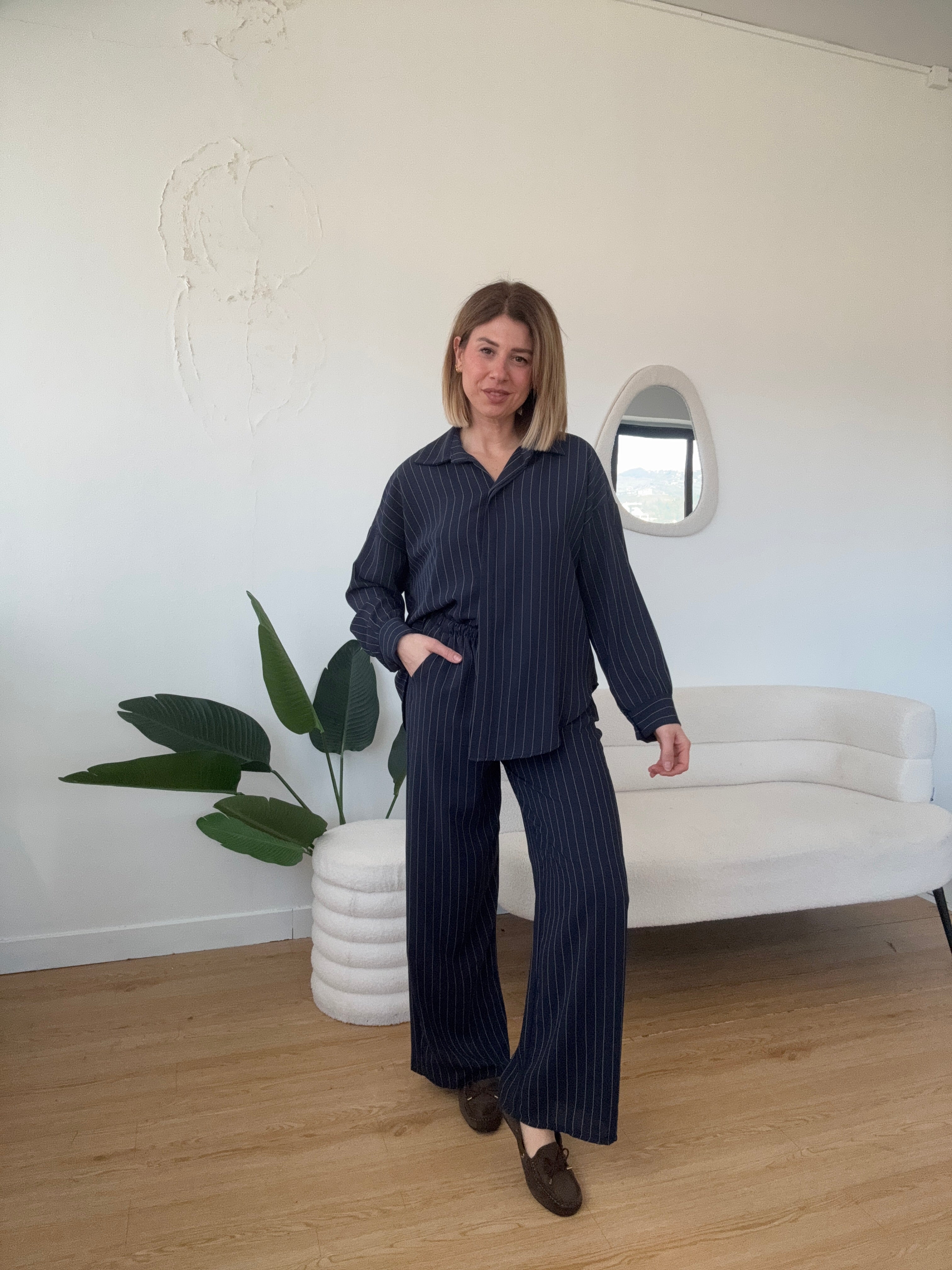 Completo gessato camicia e jogger