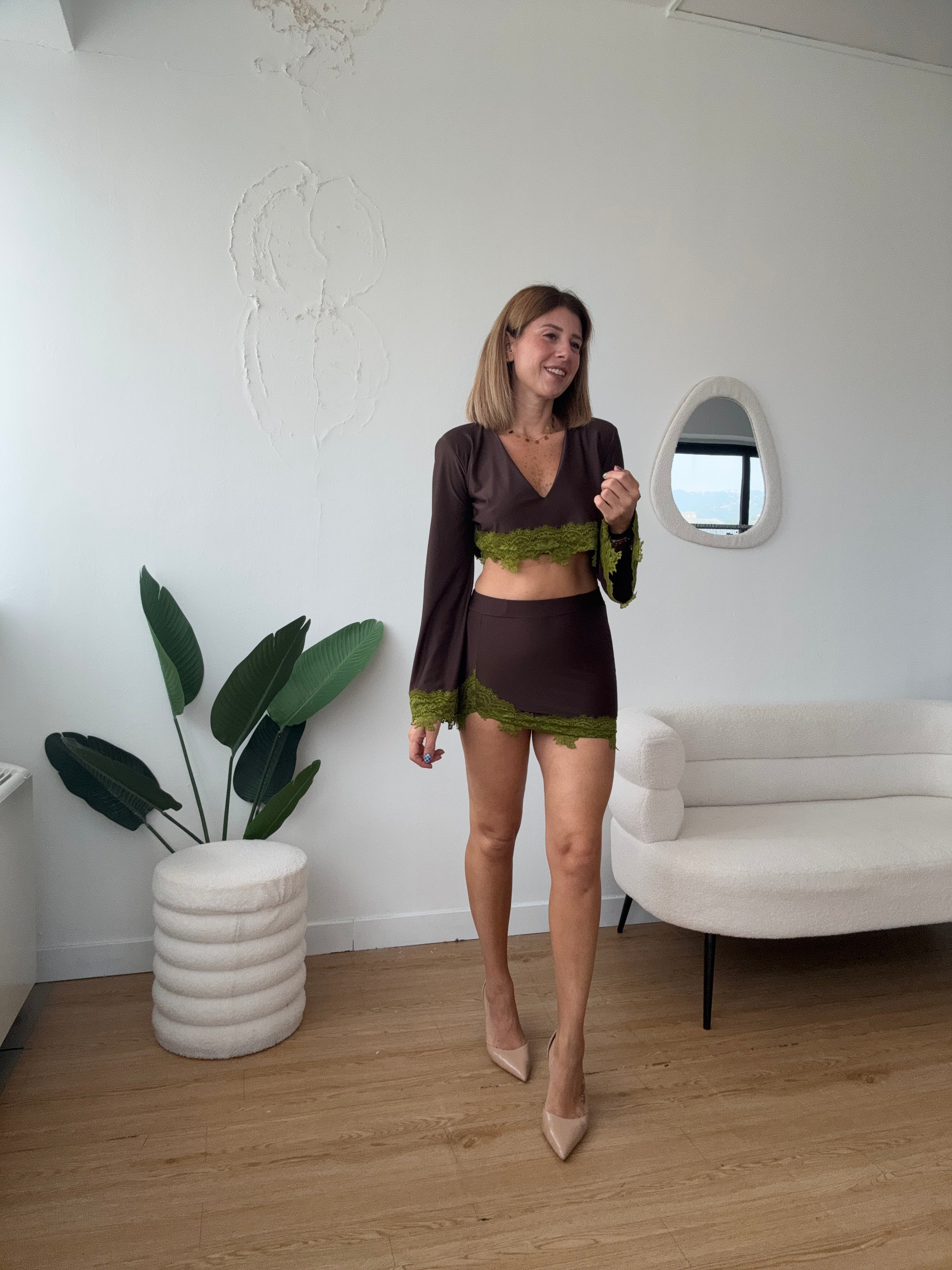 Completo top gonna pizzo a contrasto elasticizzato