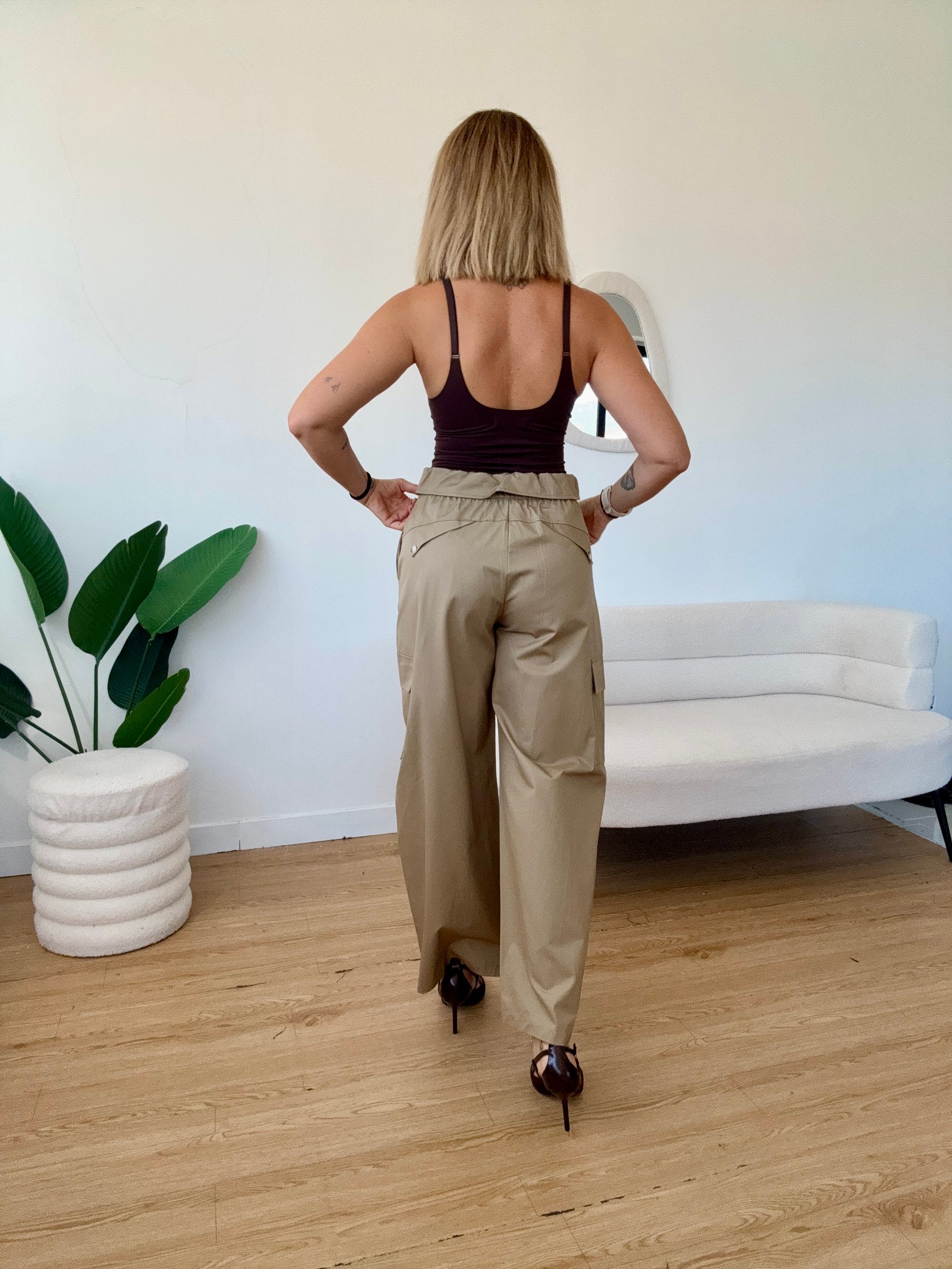 Pantaloni cargo risovoltino in vita