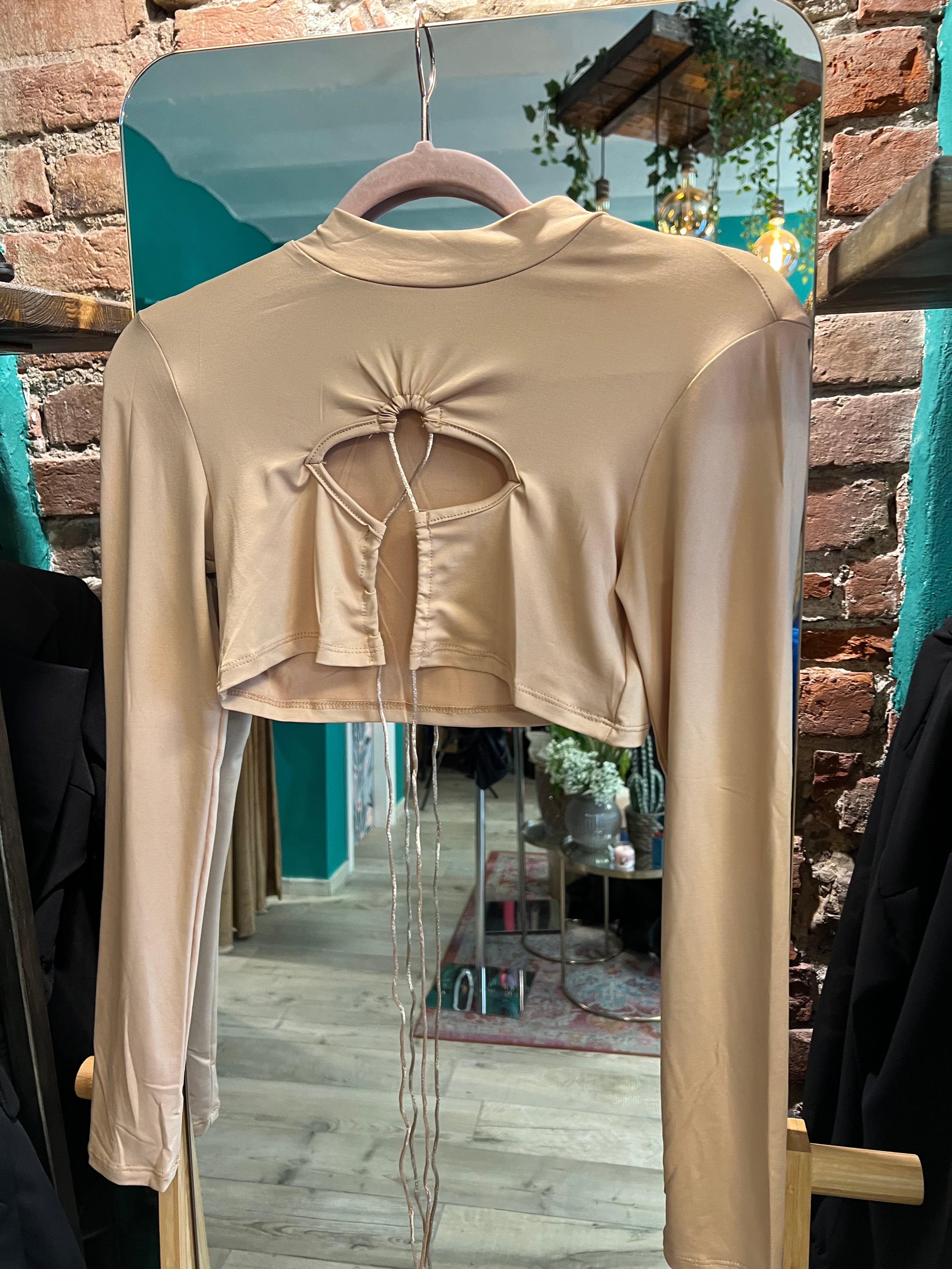Crop top cutout con lacci